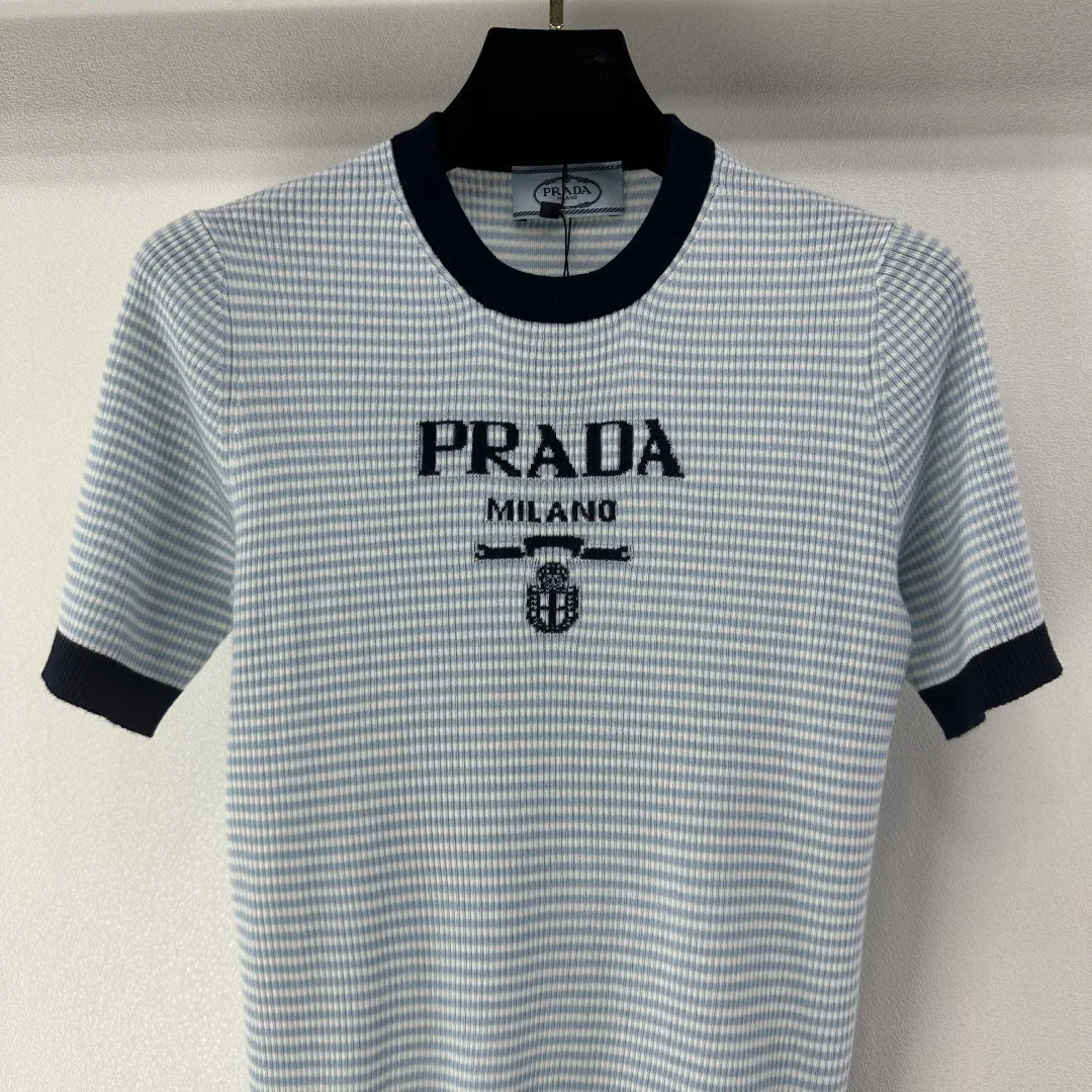 Футболки Женские Prada 13101449