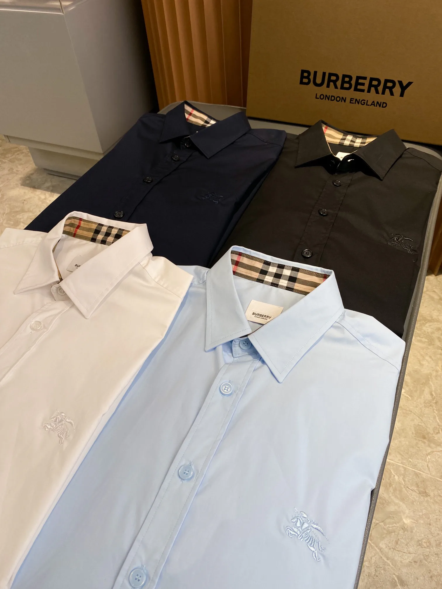 Рубашки Женские Burberry 11244639