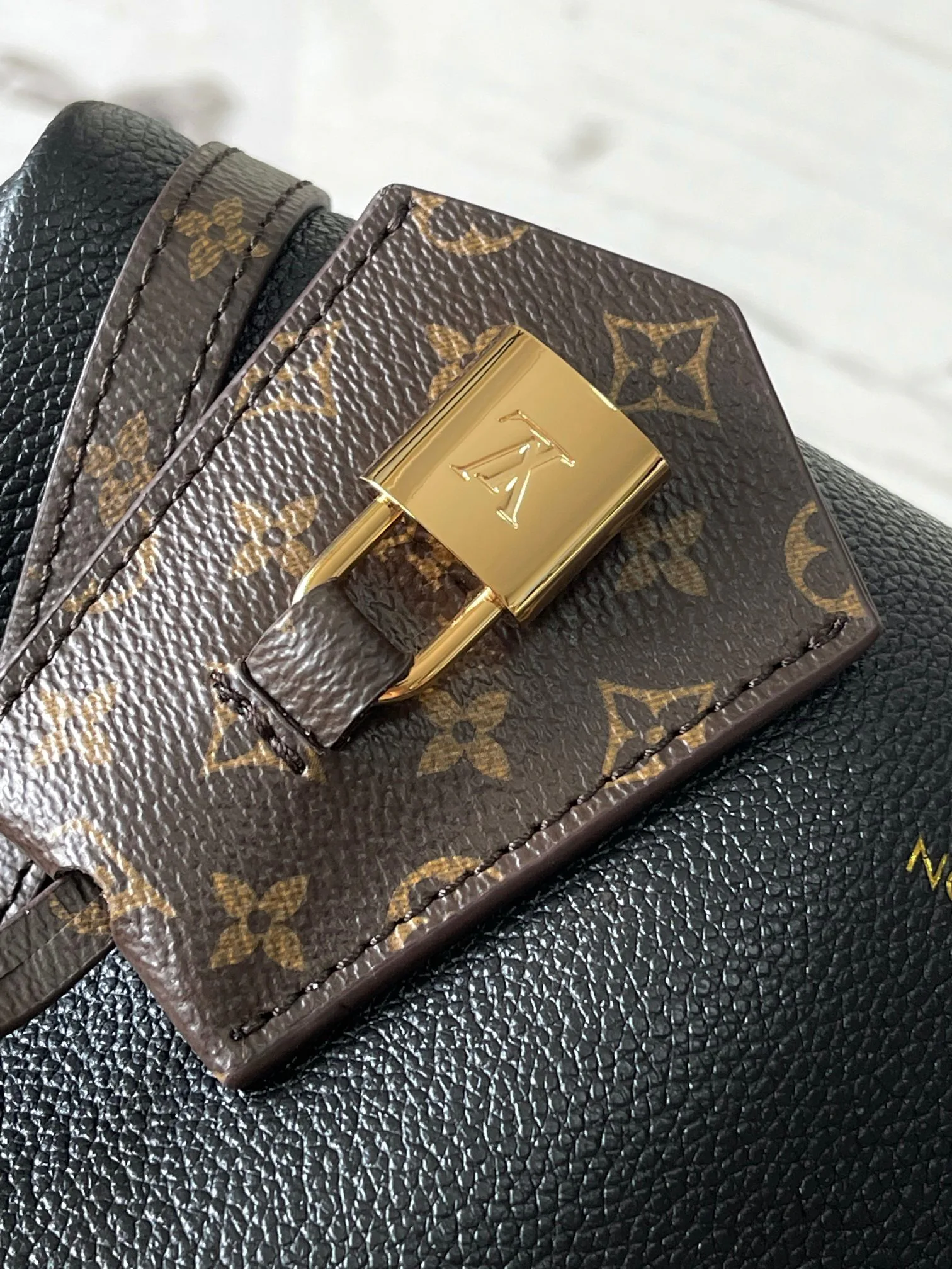 Сумки На Ремне Женские Louis Vuitton 83421