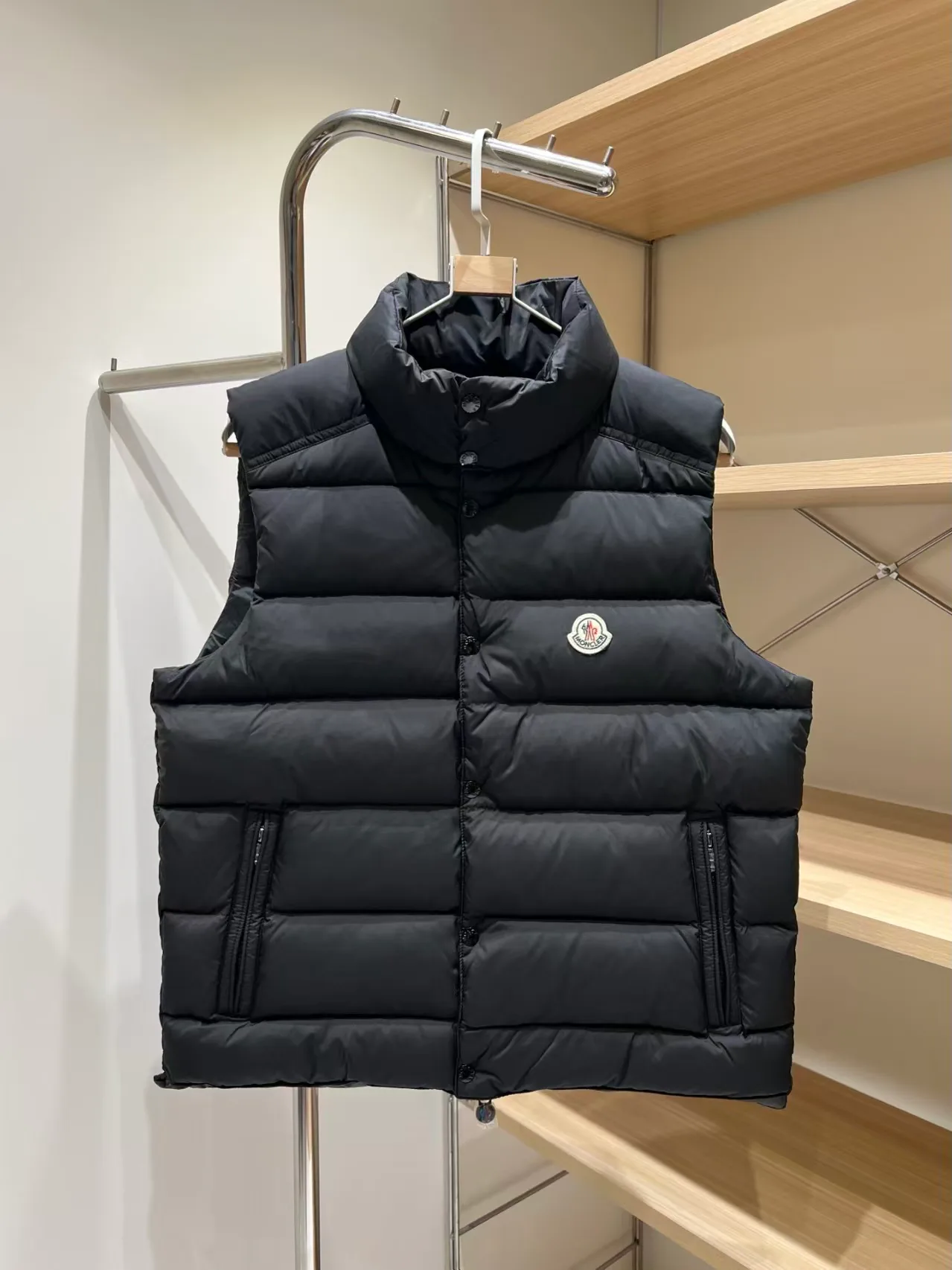 Жилеты Женские Moncler 18131403