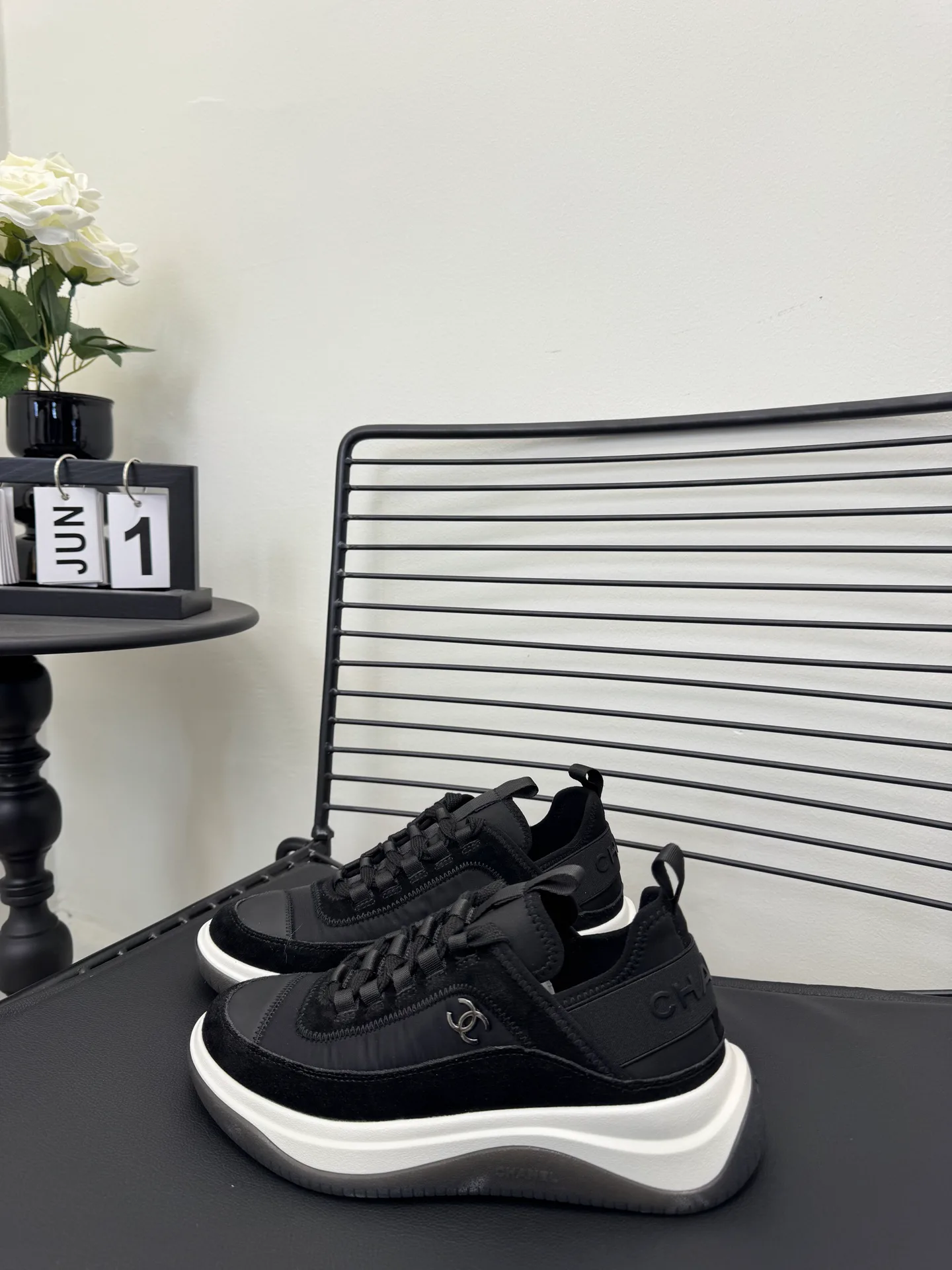 Кроссовки Женские Chanel 11494640