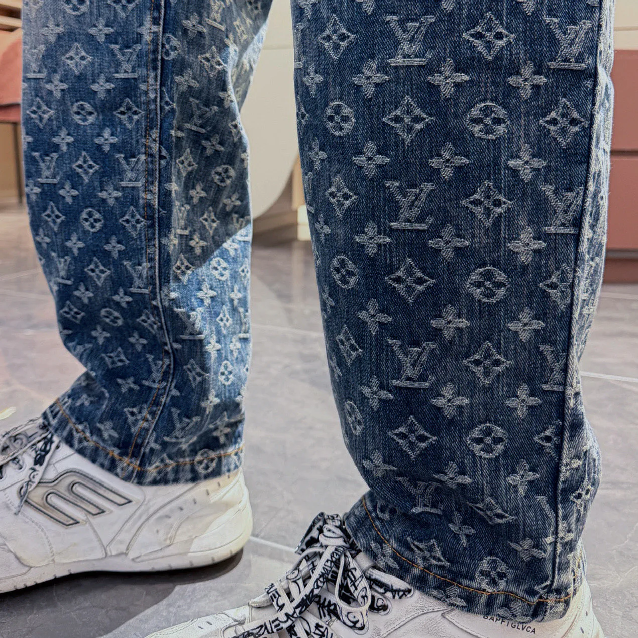 Джинсы Мужские Louis Vuitton 18596831