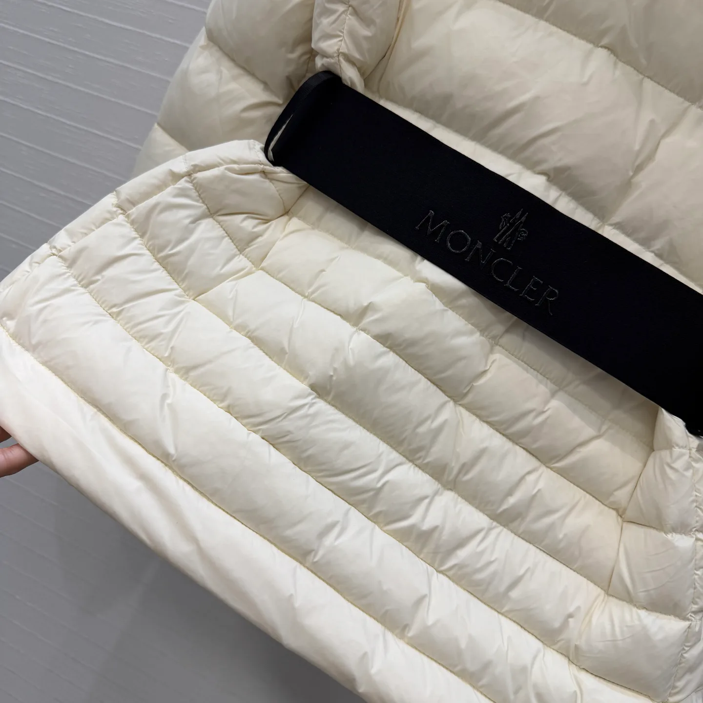 Куртки И Пуховики Женские Moncler 18279084