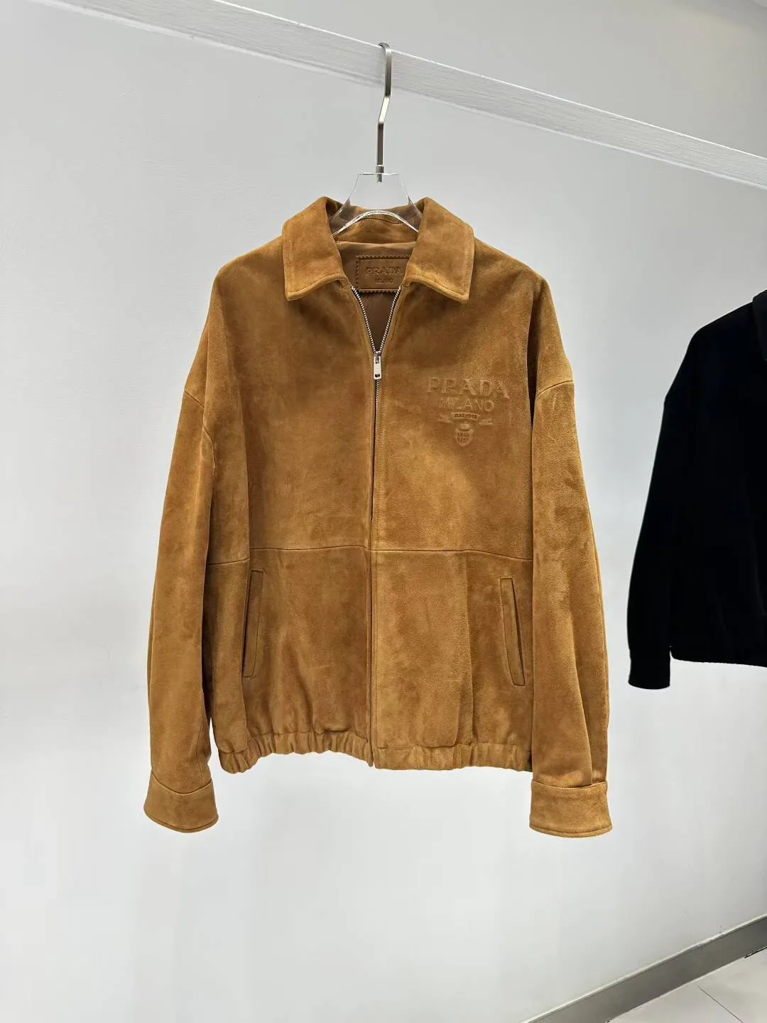 Кожаные Куртки И Дублёнки Женские Prada 13186439