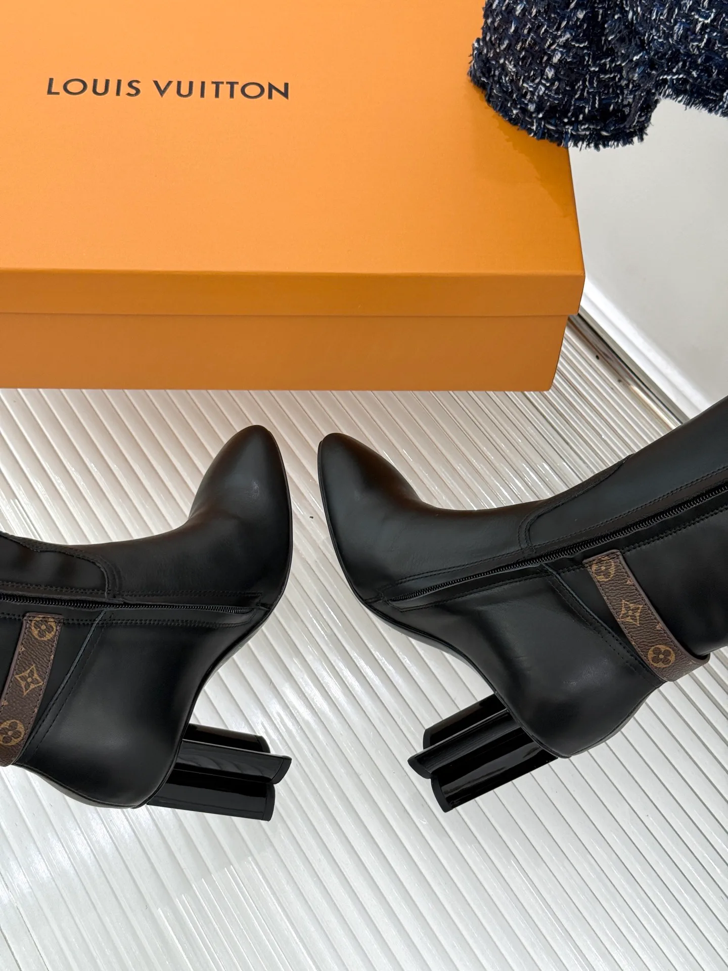 Сапоги Женские Louis Vuitton 18294470