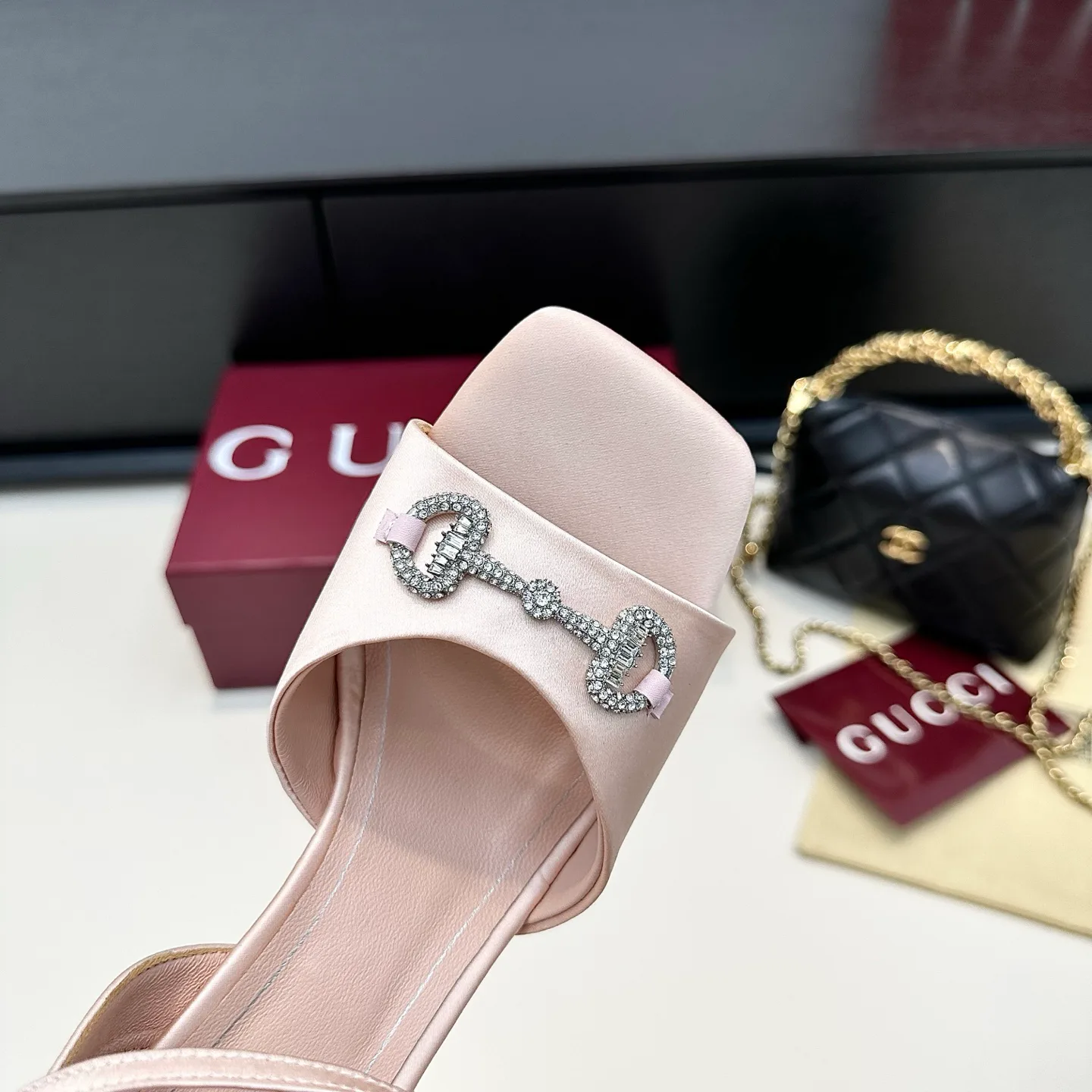 Босоножки Женские Gucci 17614704