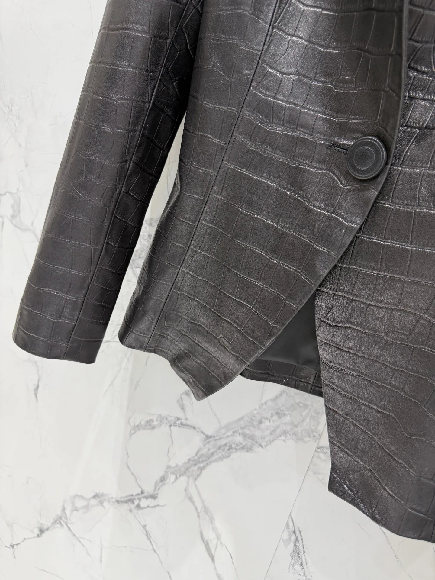Кожаные Куртки И Дублёнки Женские Saint Laurent 11759323