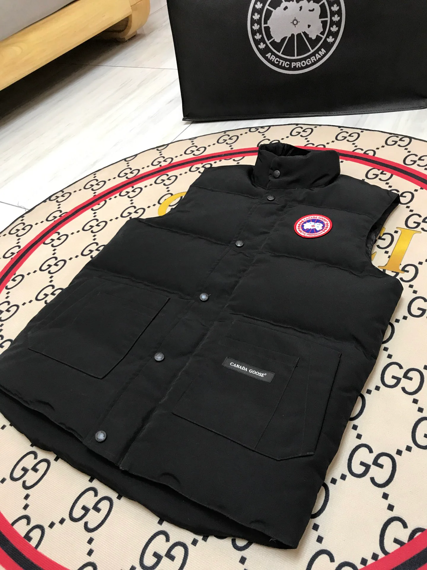 Жилеты Женские Canada Goose 1294357