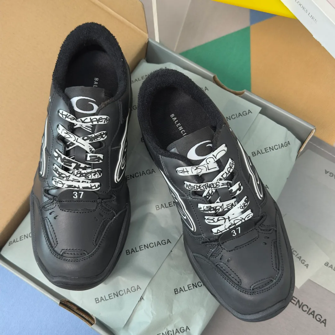 Кроссовки Женские Balenciaga 11226565