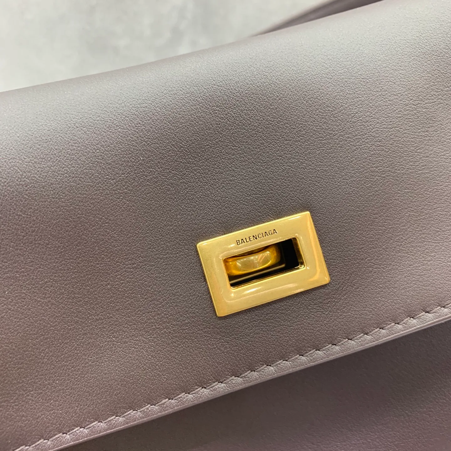 Классические Сумки Женские Balenciaga 18136468