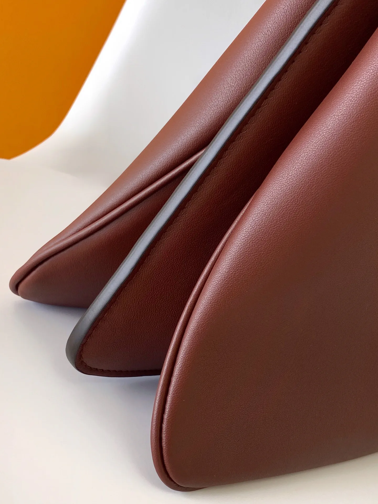 Классические Сумки Женские Fendi 393596