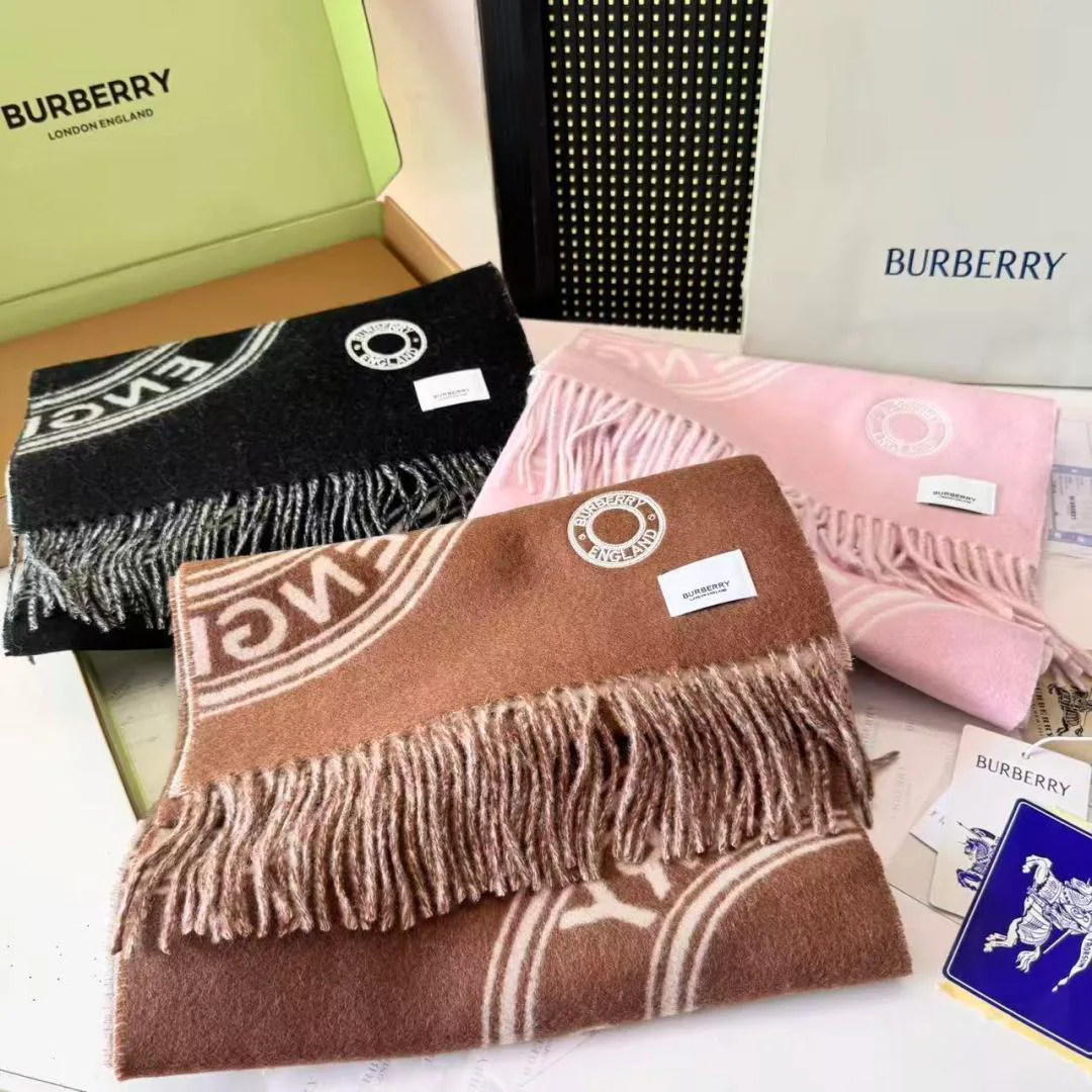 Шарфы Burberry 1116068