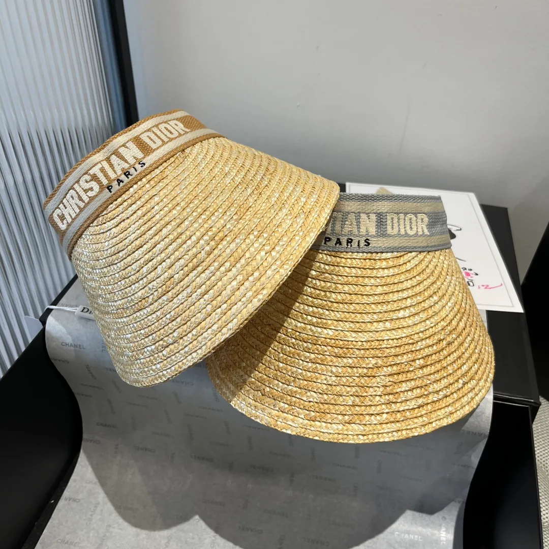 Головные Уборы Christian Dior 30260
