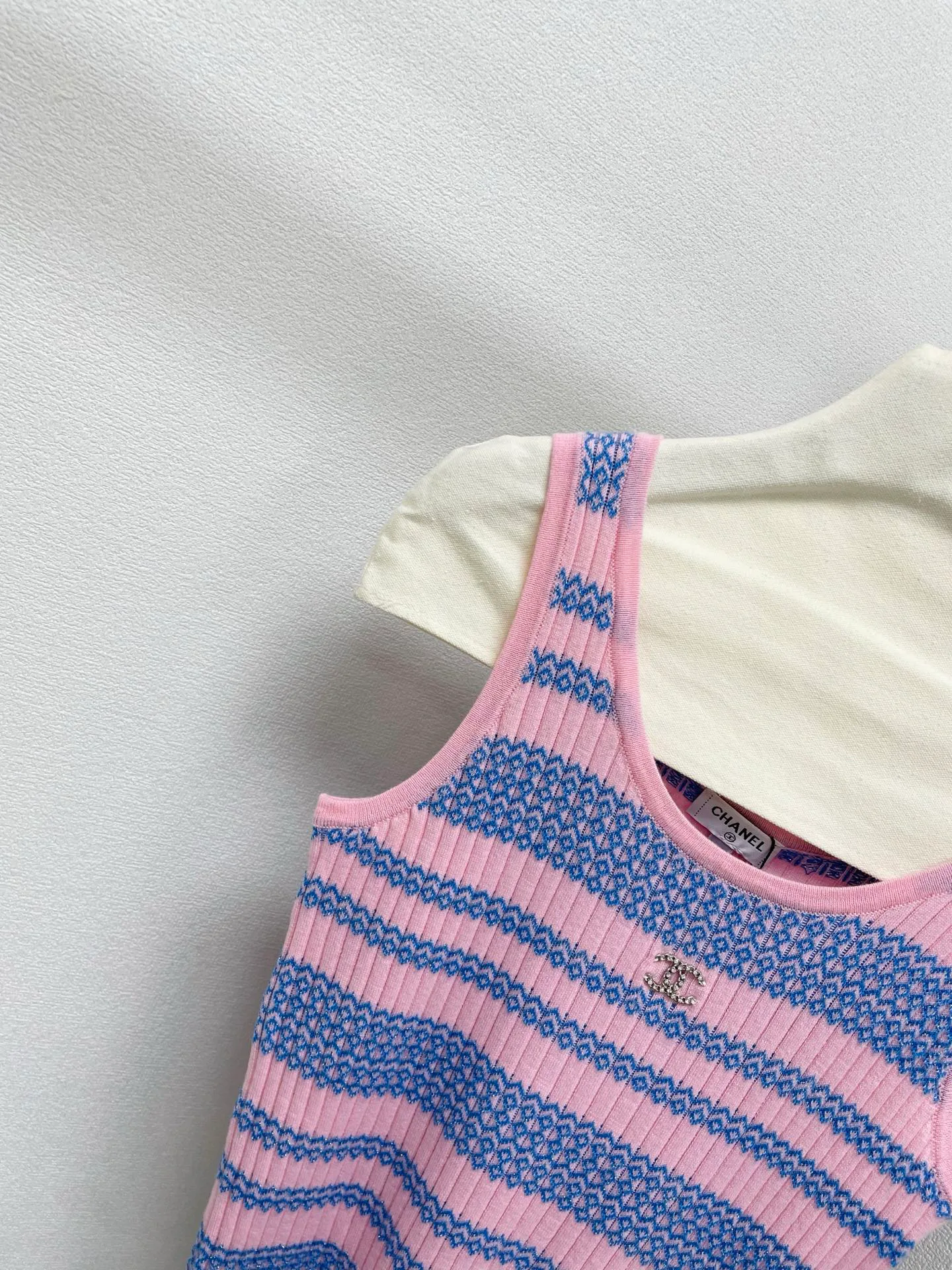 Жилеты Женские Chanel 11339869