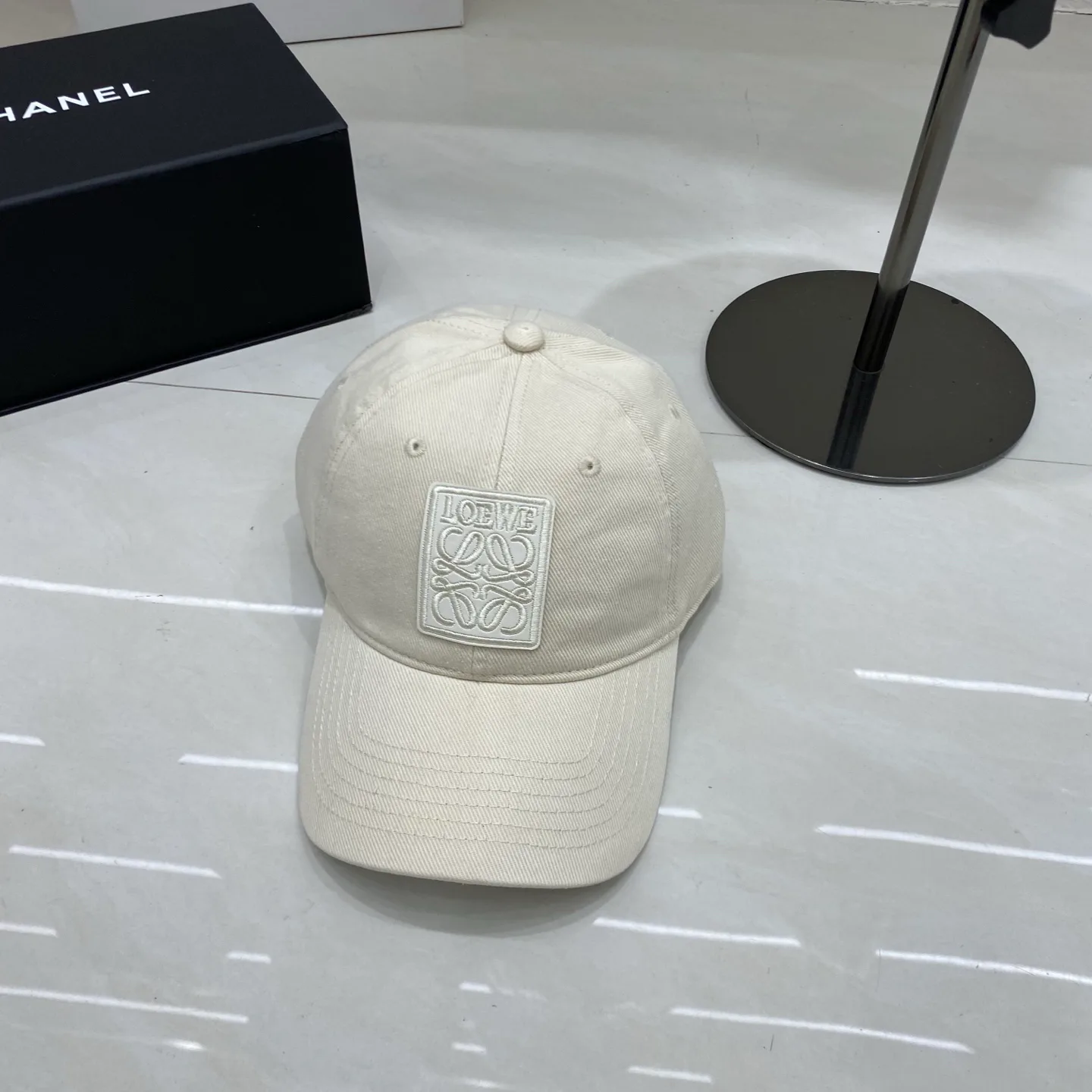 Головные Уборы Loewe 13540982