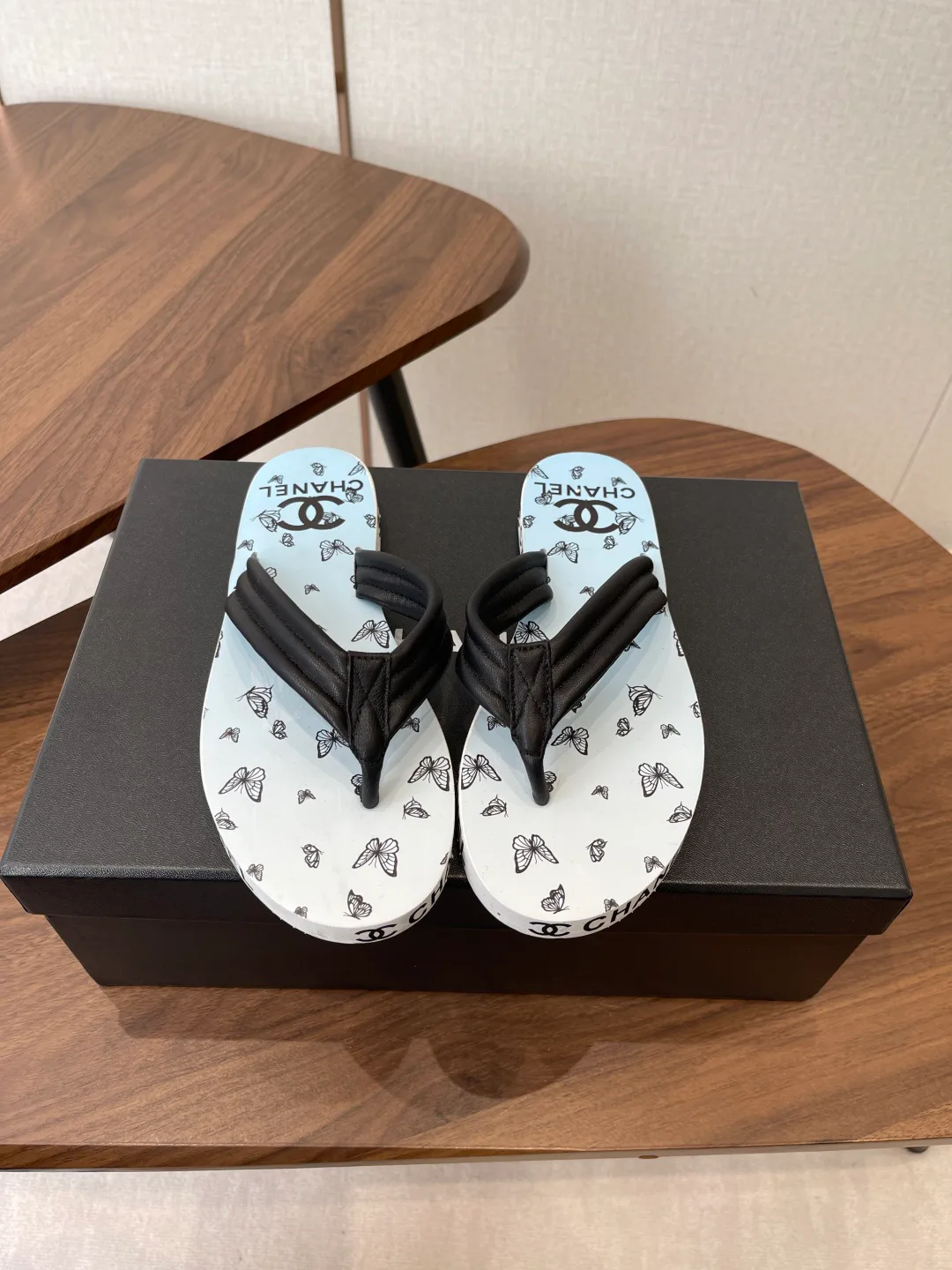 Шлепанцы Женские Chanel 11498250