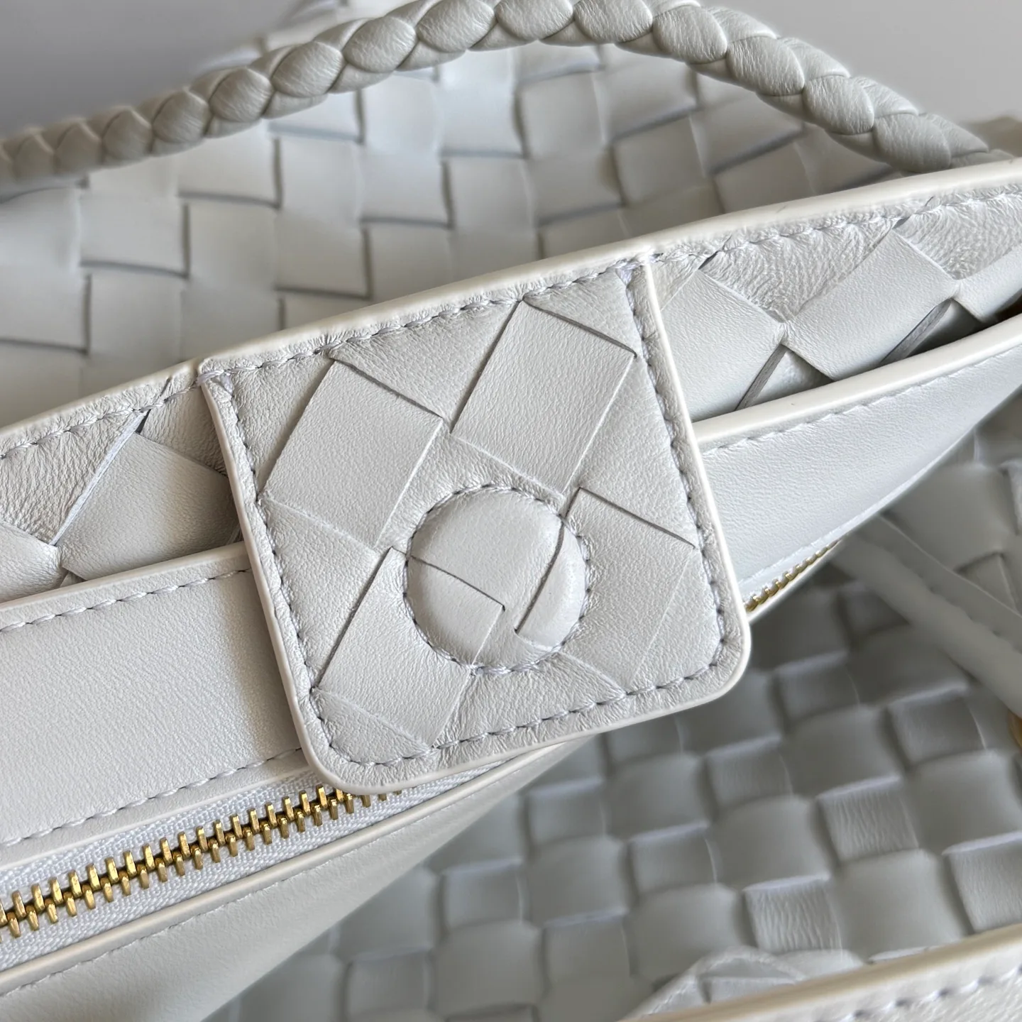 Классические Сумки Женские Bottega Veneta 18004854