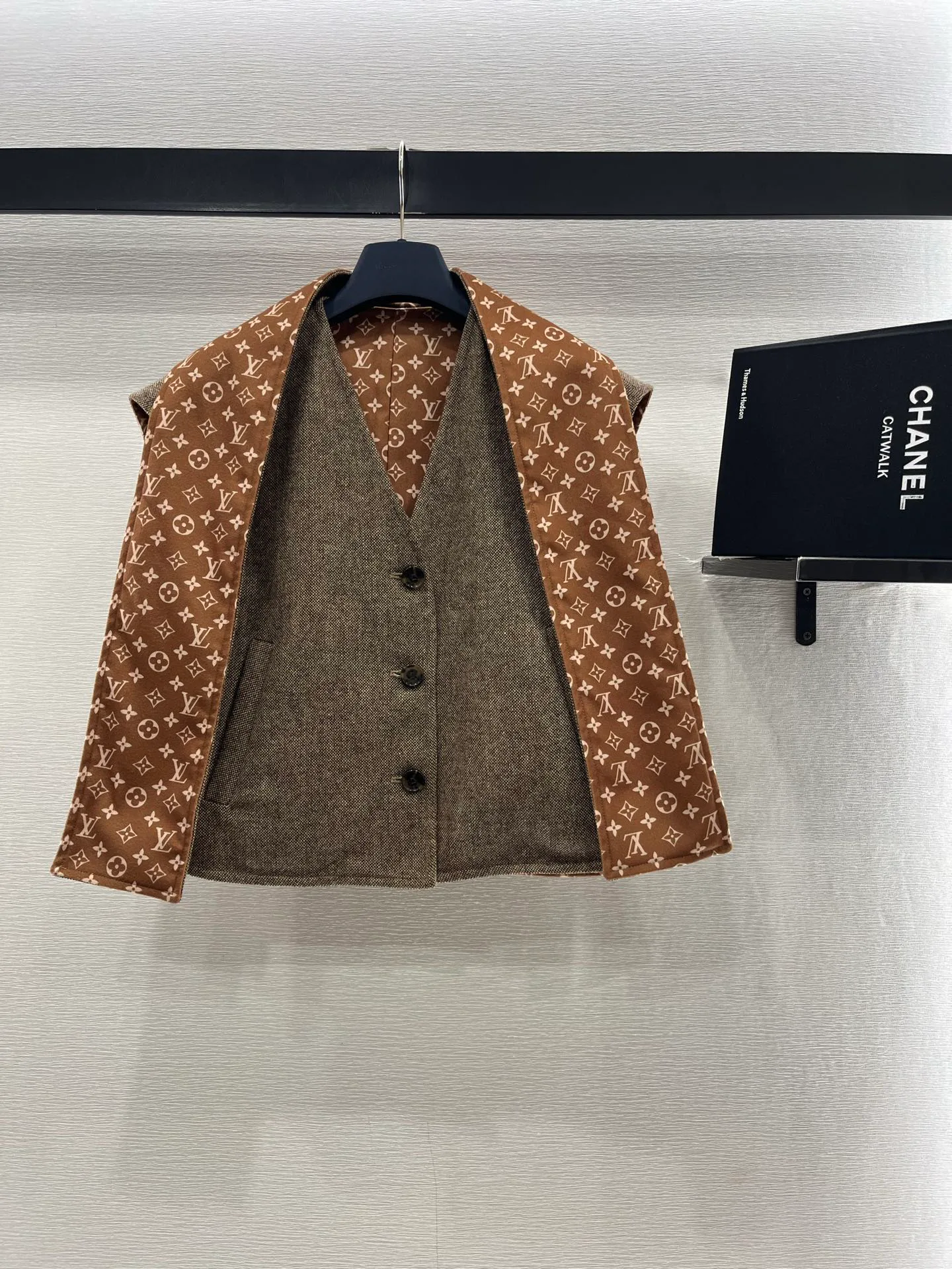 Жилеты Женские Louis Vuitton 1512422