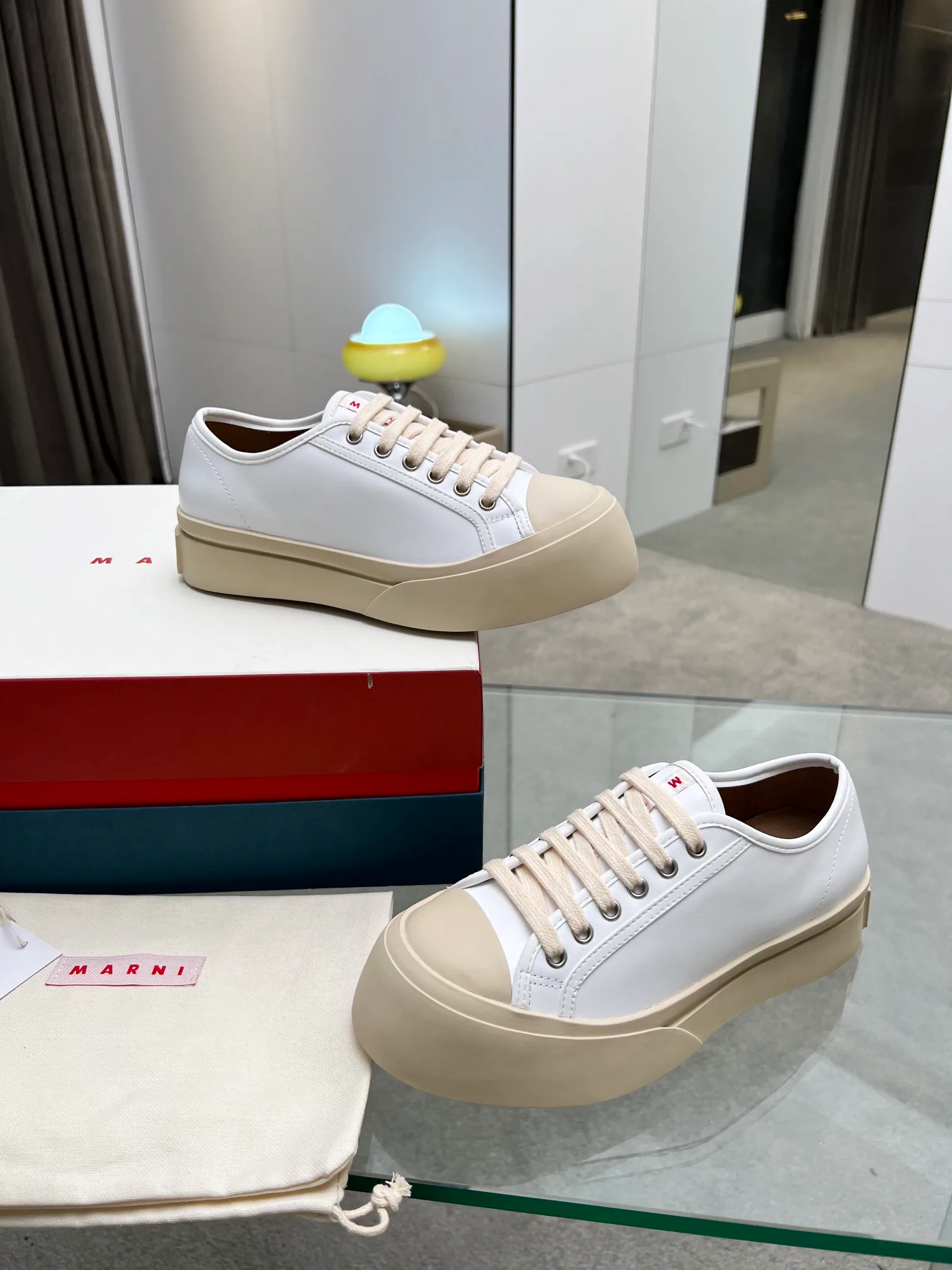 Кроссовки Женские Marni 18039748