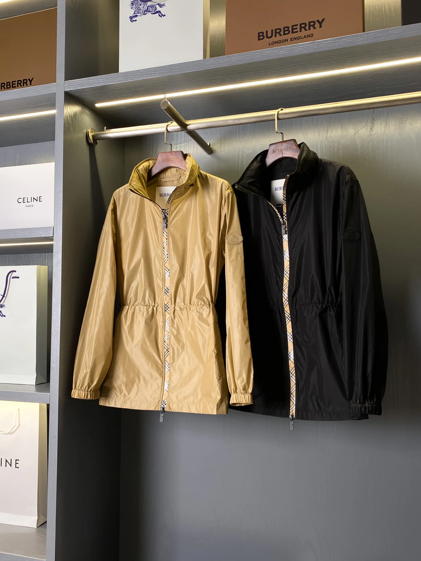 Куртки И Пуховики Женские Burberry 12778566