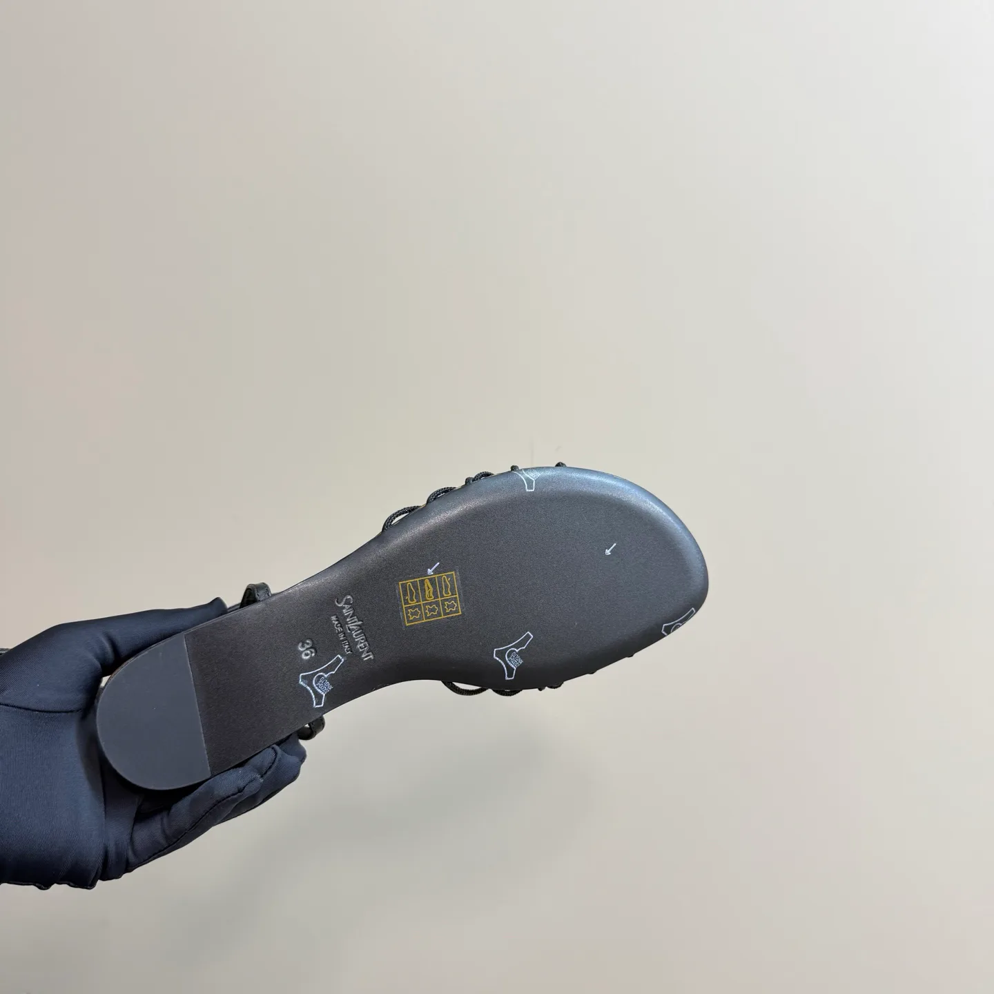 Сандалии Женские Saint Laurent 24911