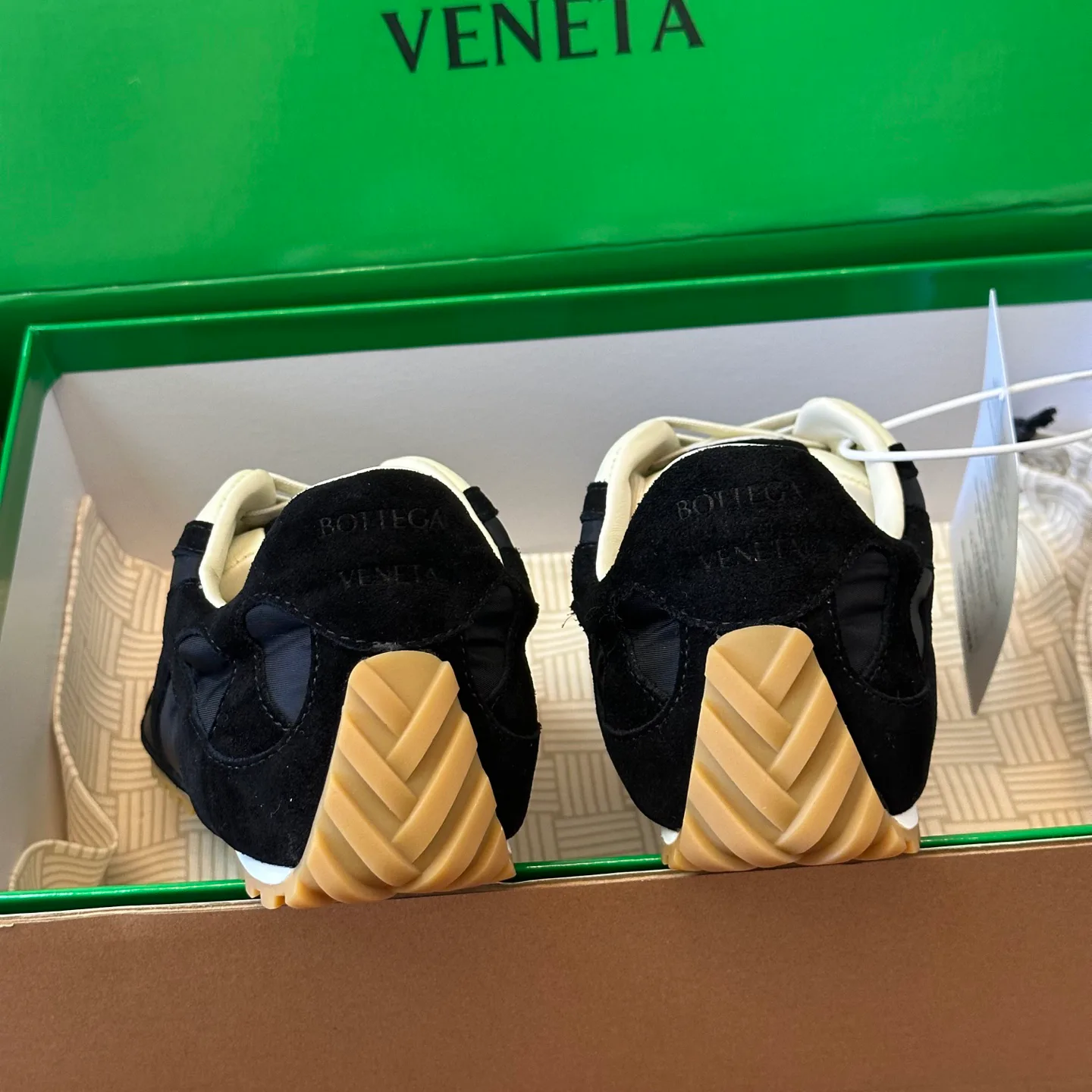 Кроссовки Женские Bottega Veneta 265615