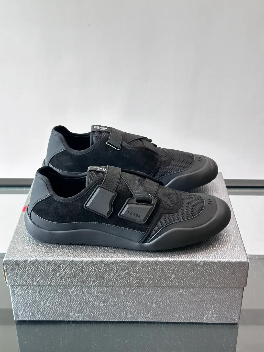 Кроссовки Мужские Prada 17322799