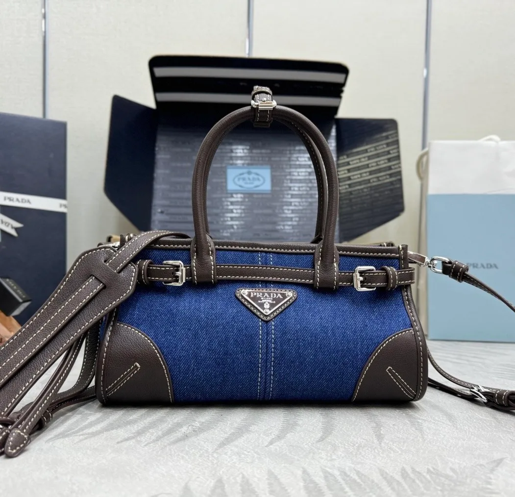 Классические Сумки Женские Prada 13223427