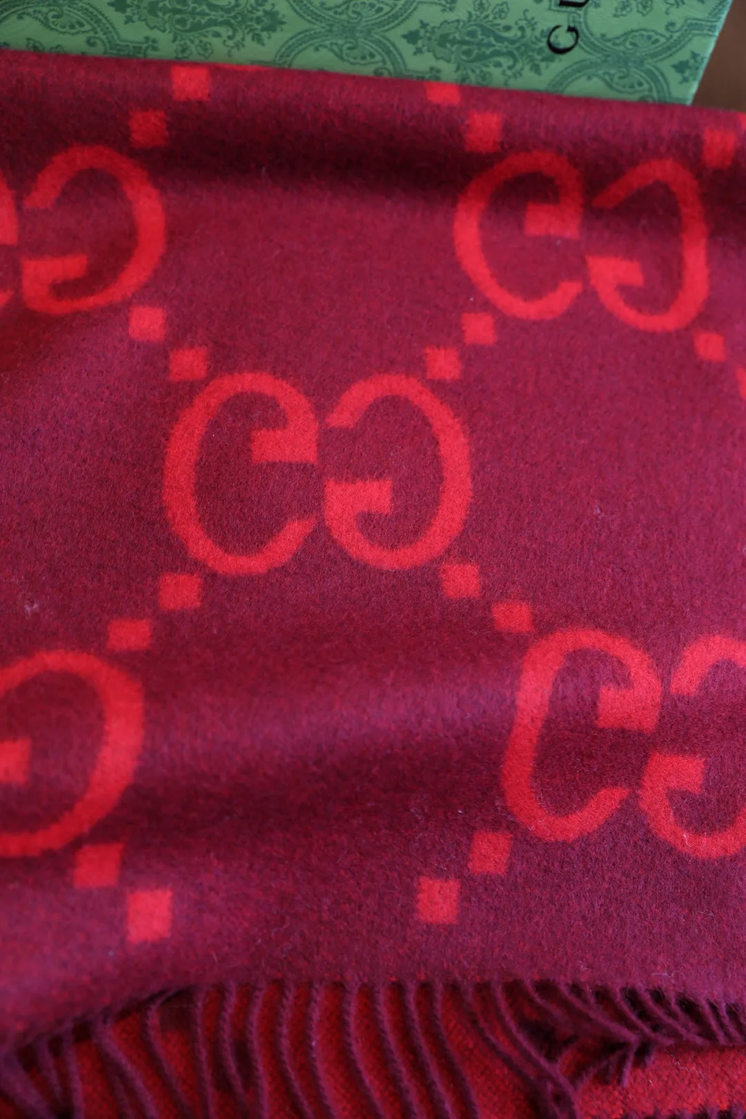 Шарфы Gucci 251404