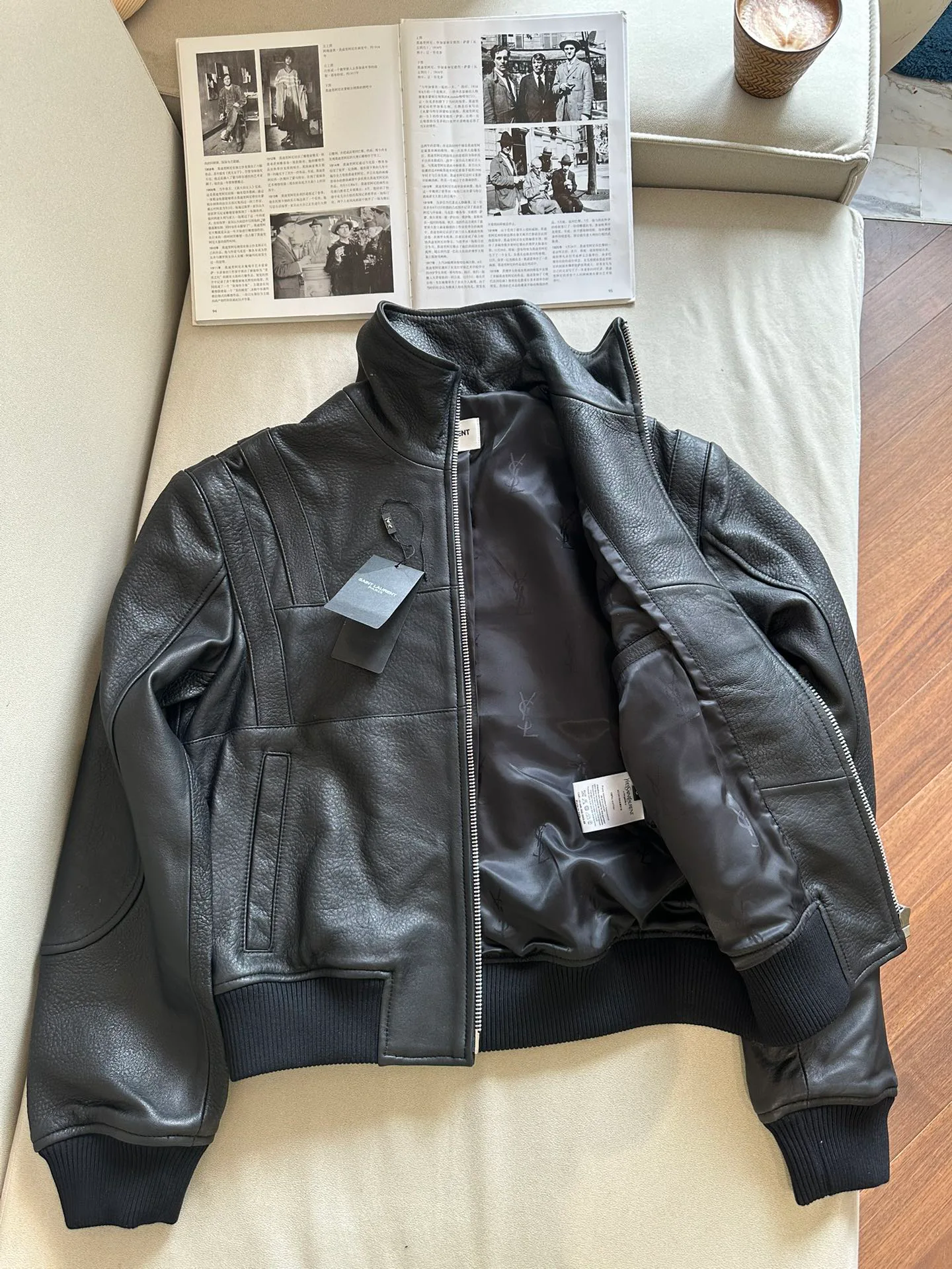Кожаные Куртки И Дублёнки Женские Saint Laurent 11518167