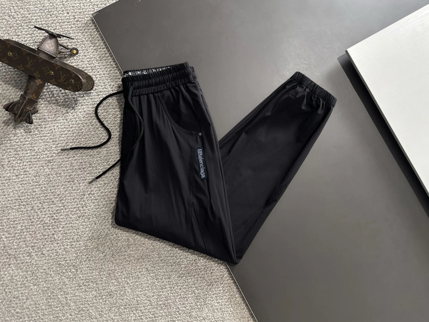 Шорты Женские Balenciaga 5091723