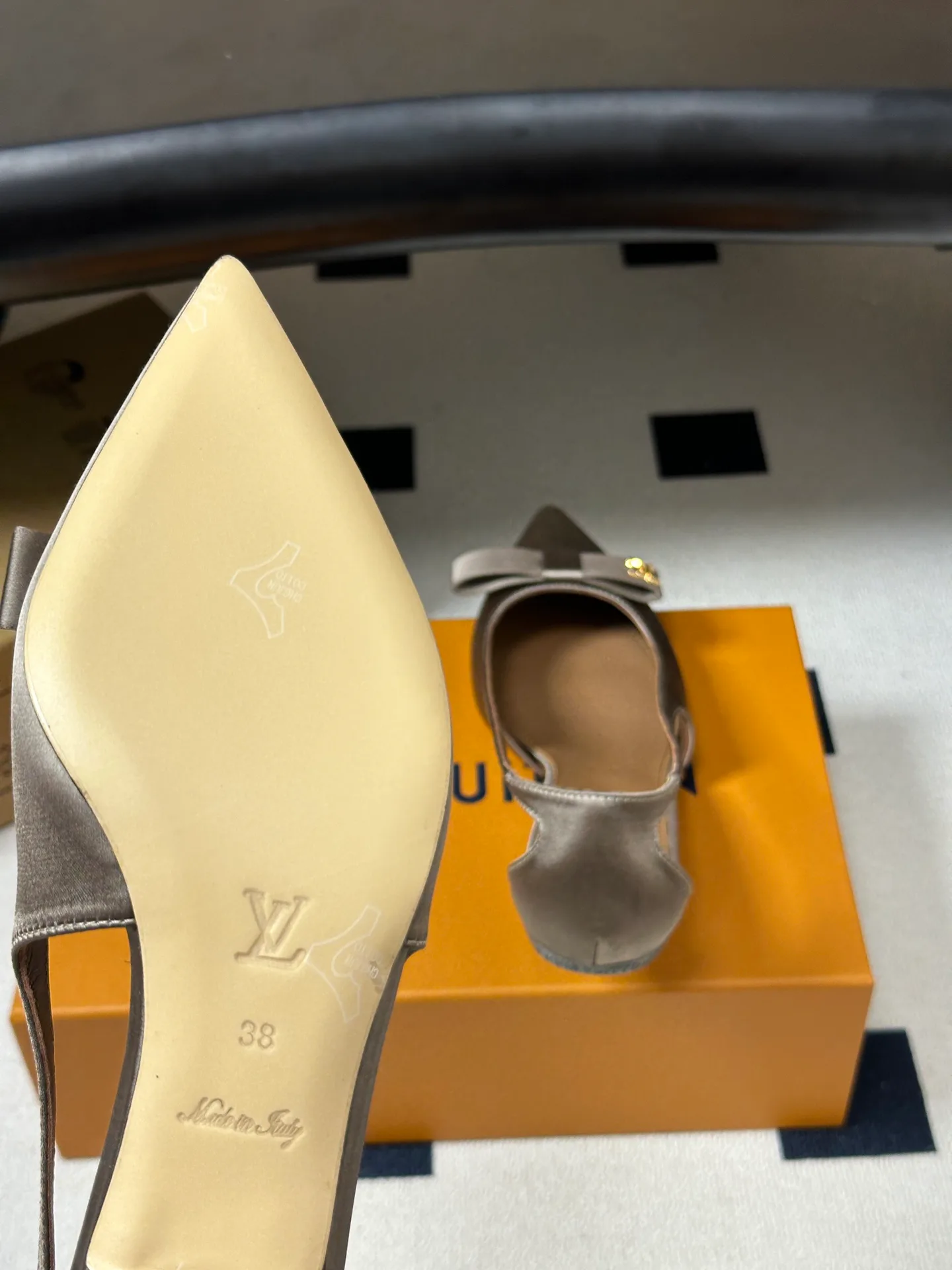 Туфли Женские Louis Vuitton 17768186
