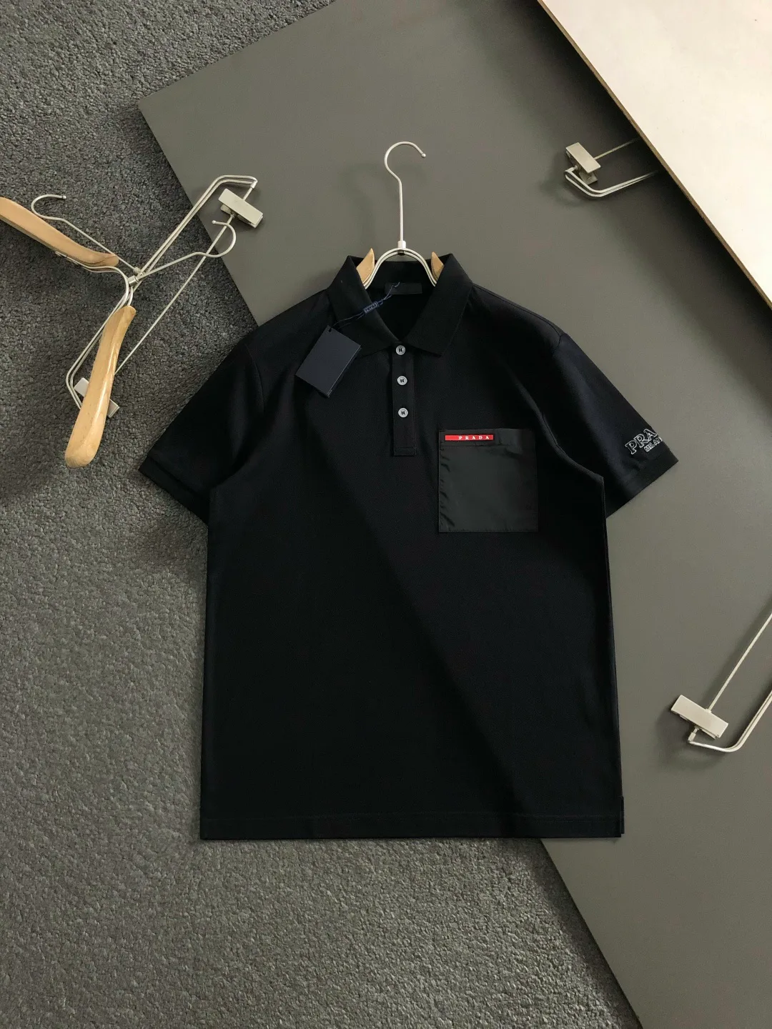 Футболки Женские Prada 2968923