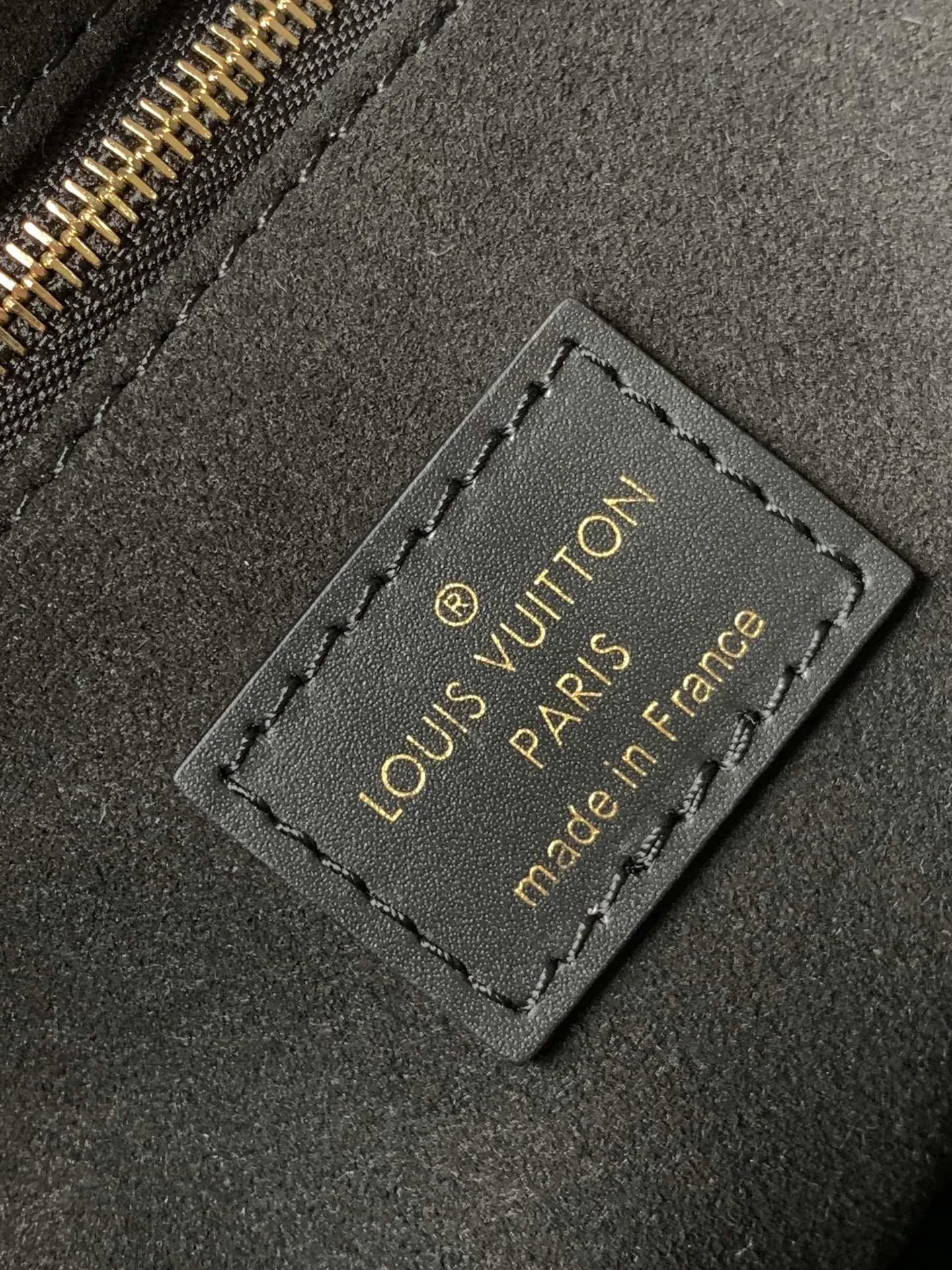 Классические Сумки Женские Louis Vuitton 18148122