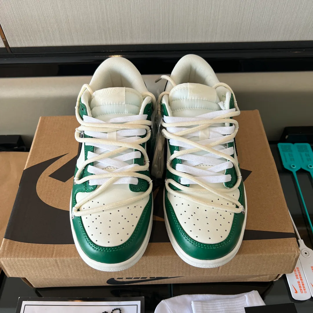 Кроссовки Женские Nike 36020