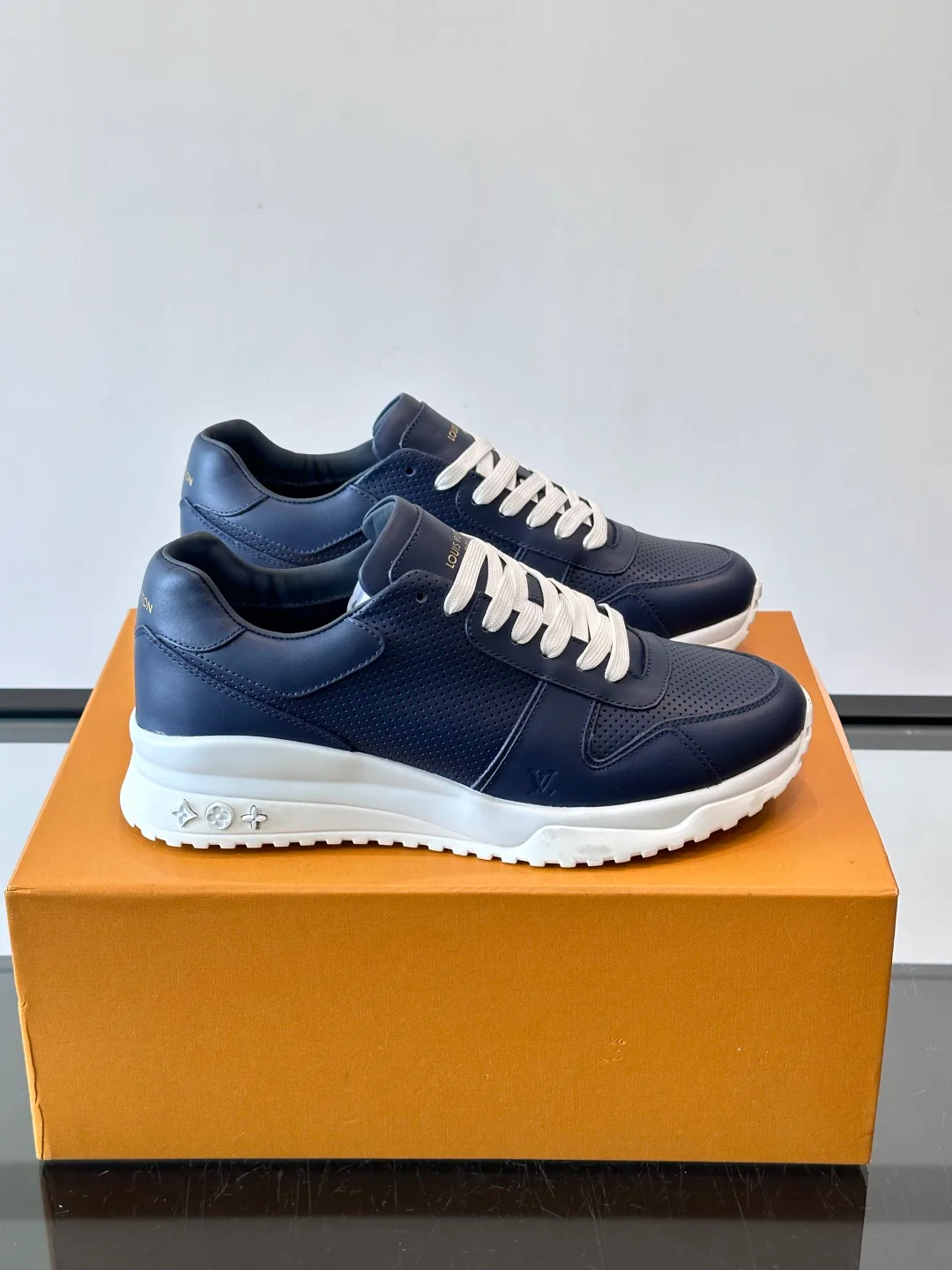 Кроссовки Мужские Louis Vuitton 1269662