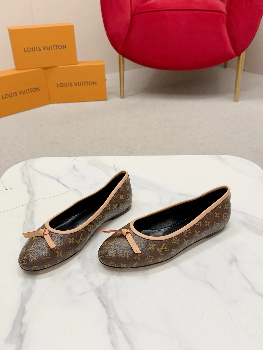 Балетки Женские Louis Vuitton 11871614