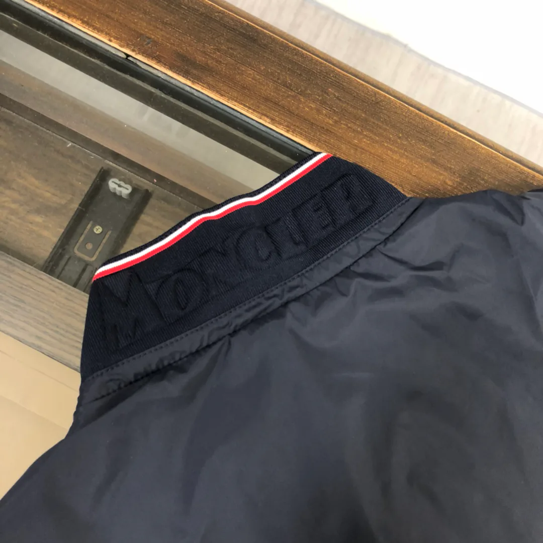Куртки И Пуховики Женские Moncler 9906953