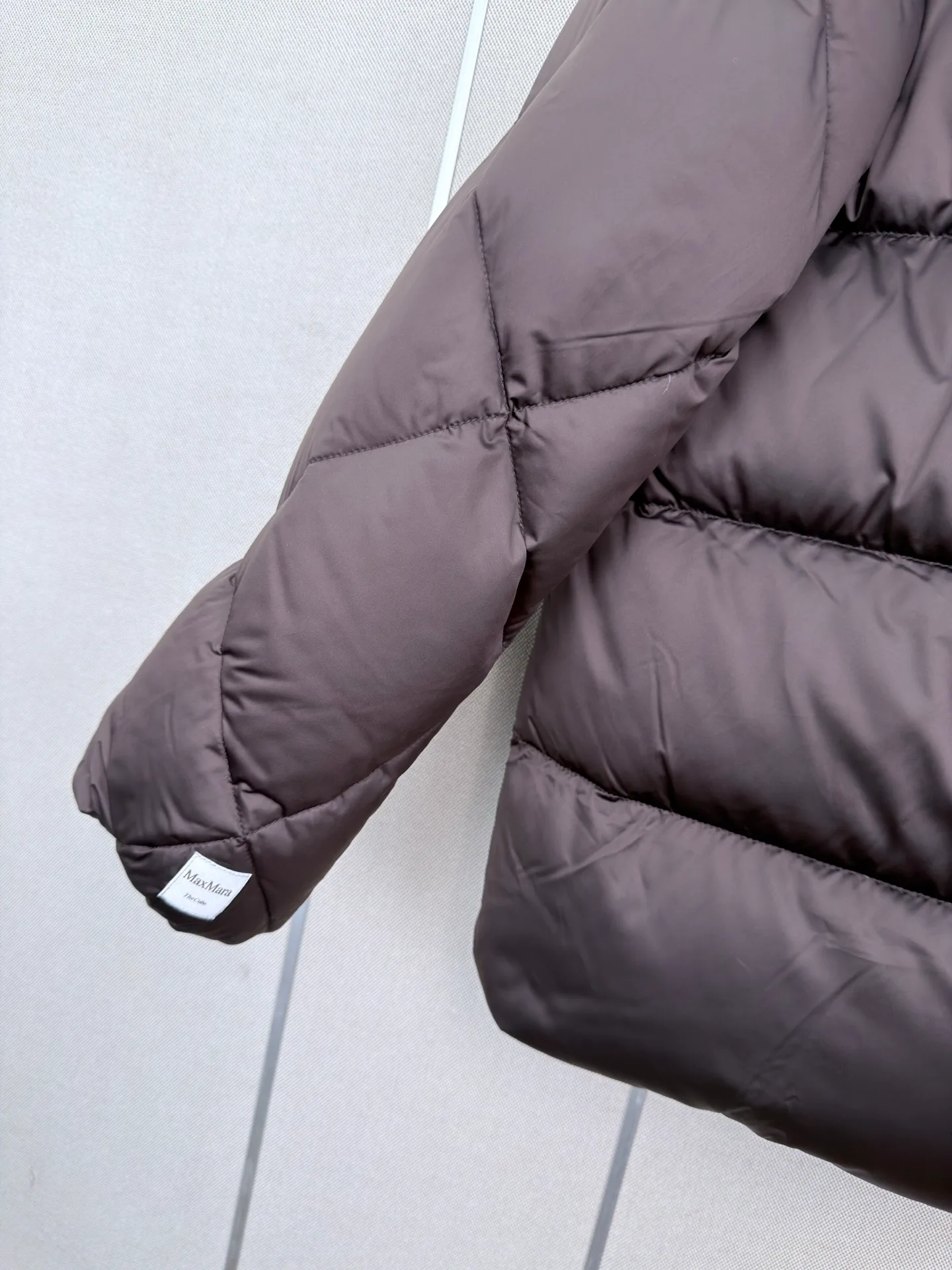 Куртки И Пуховики Женские Max Mara 18325792