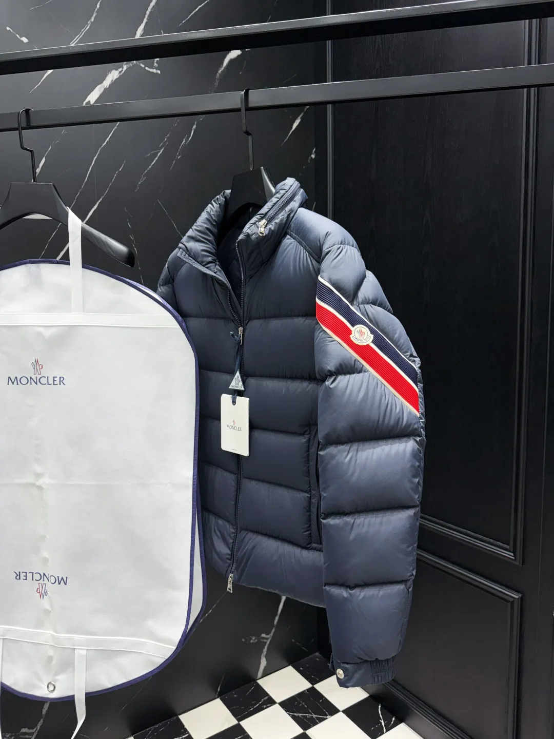 Куртки И Пуховики Мужские Moncler 862377