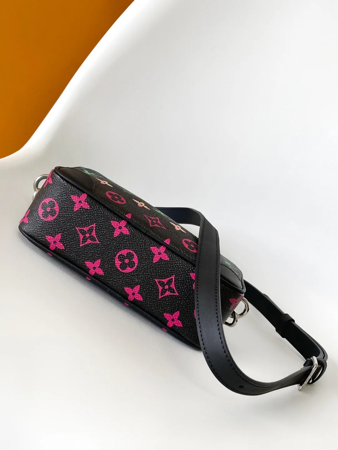 Сумки На Ремне Женские Louis Vuitton 11185388