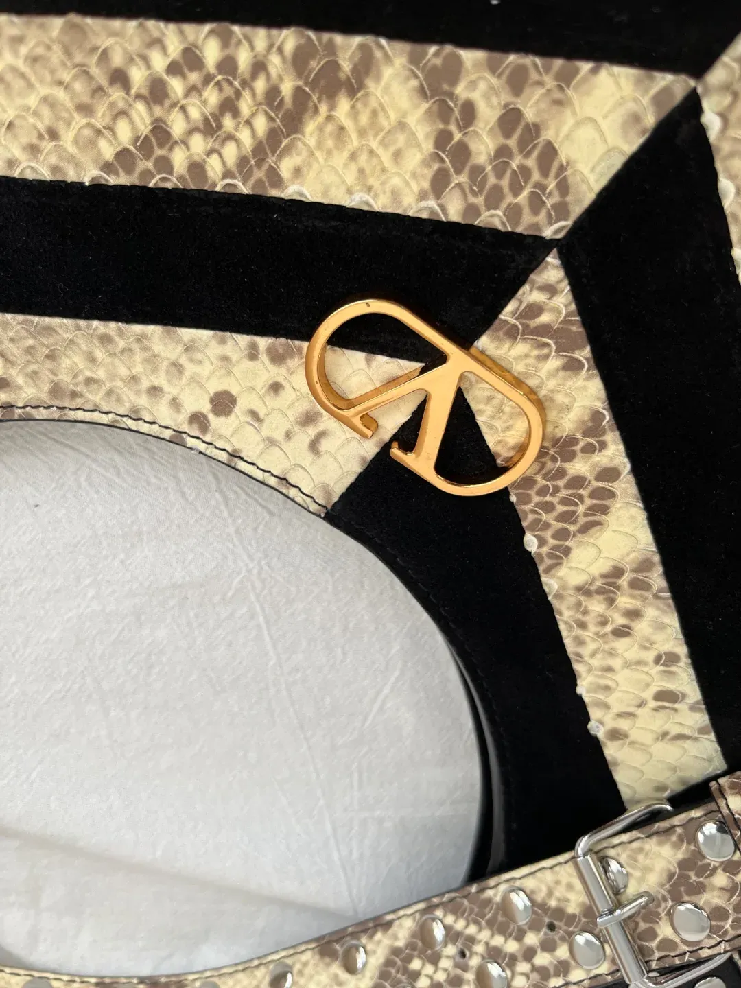 Сумки На Ремне Женские Valentino 870065