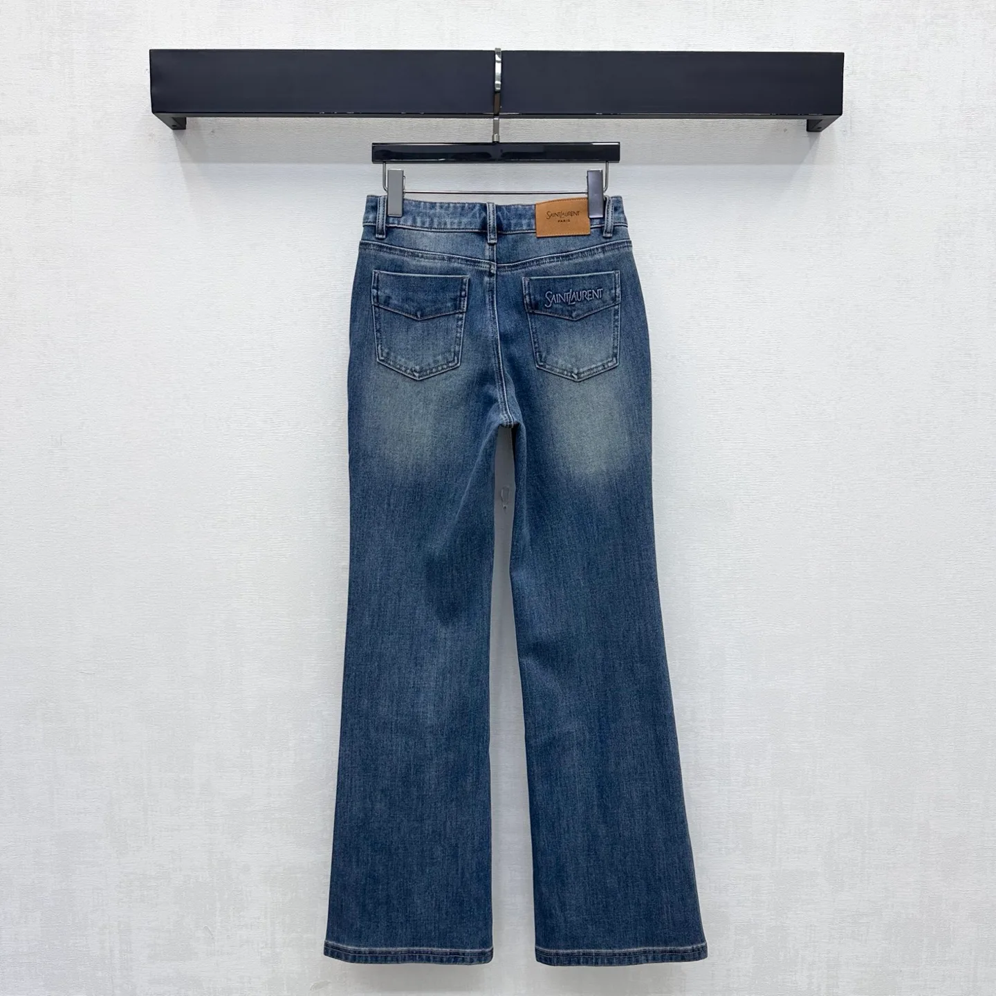 Джинсы Женские Saint Laurent 19167805