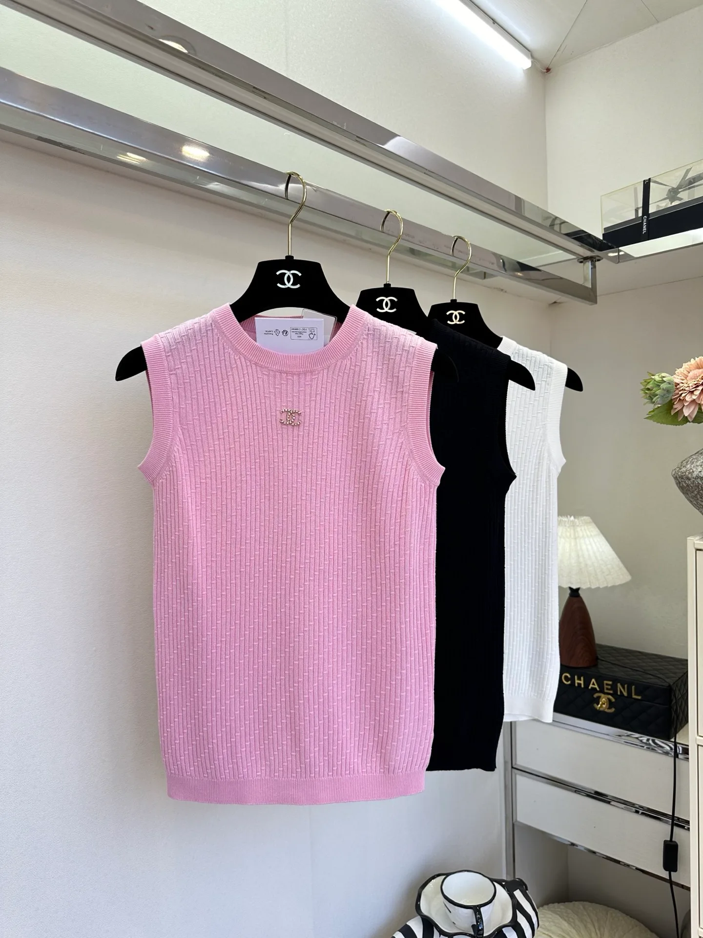 Жилеты Женские Chanel 11540338