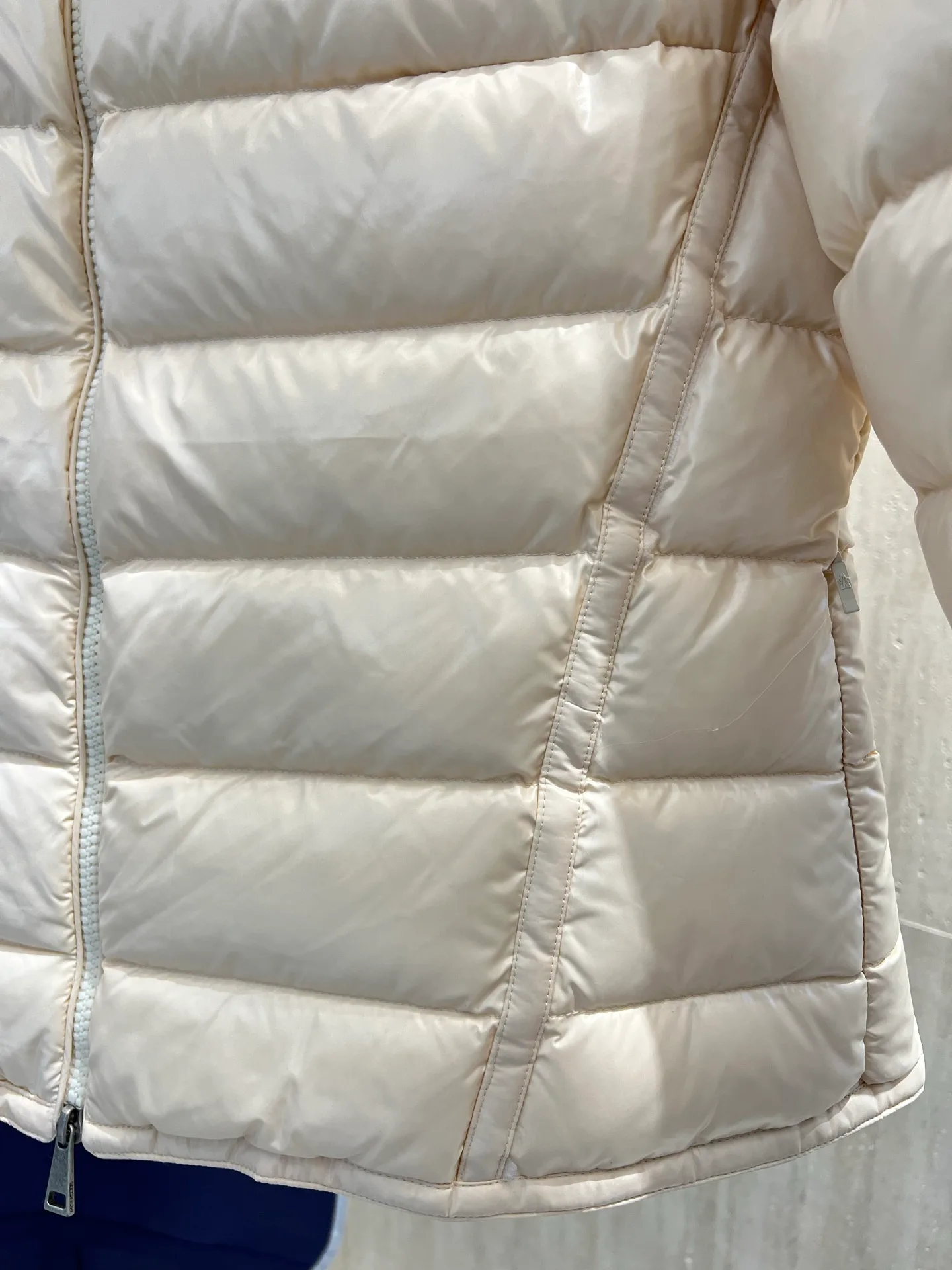 Куртки И Пуховики Женские Moncler 18891933