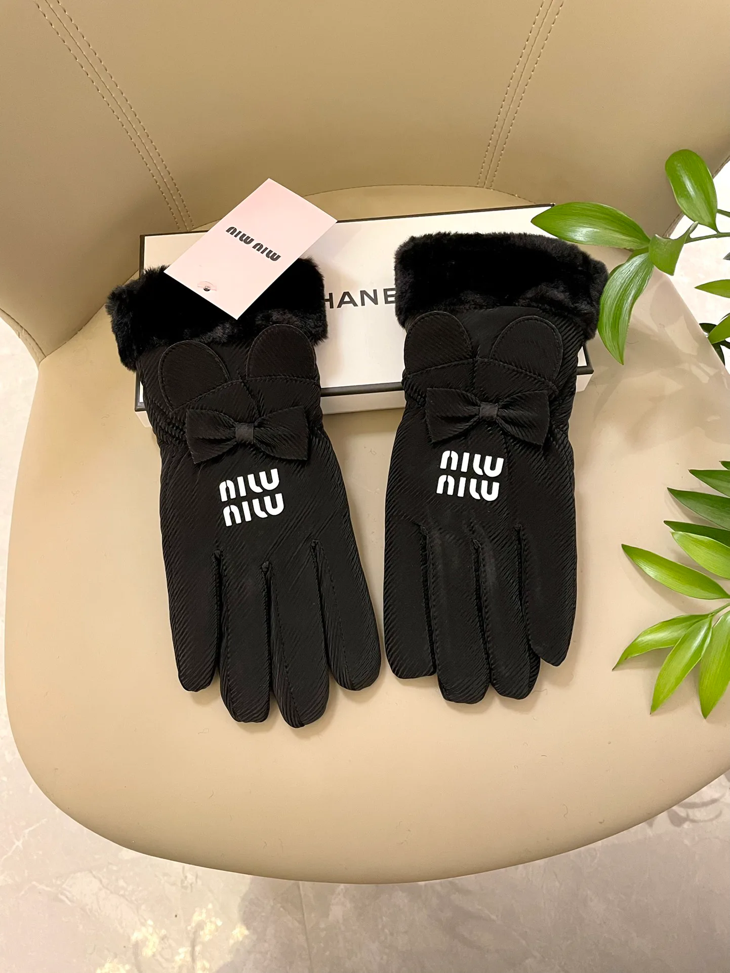 Перчатки Miu Miu 262322