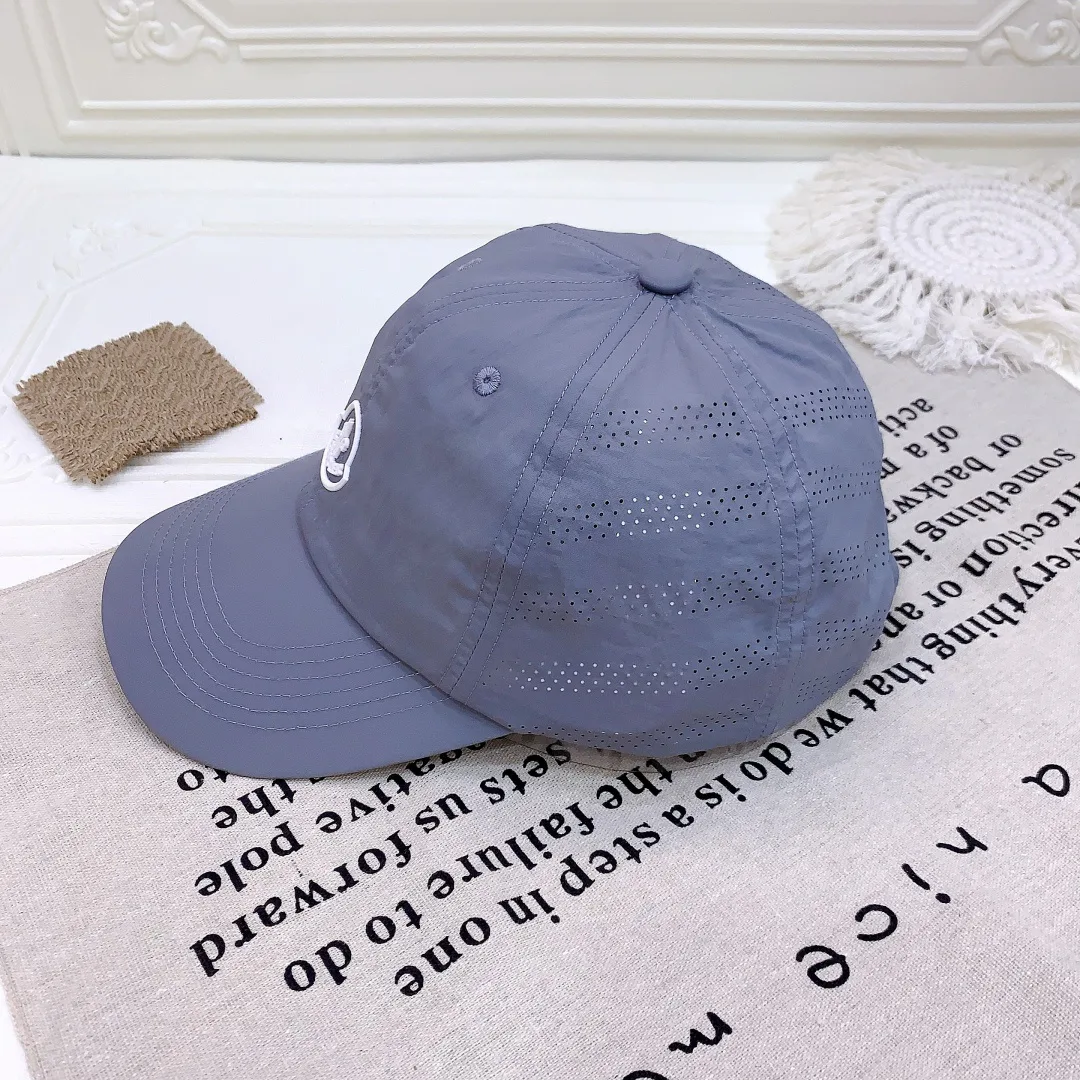 Головные Уборы Moncler 12882177