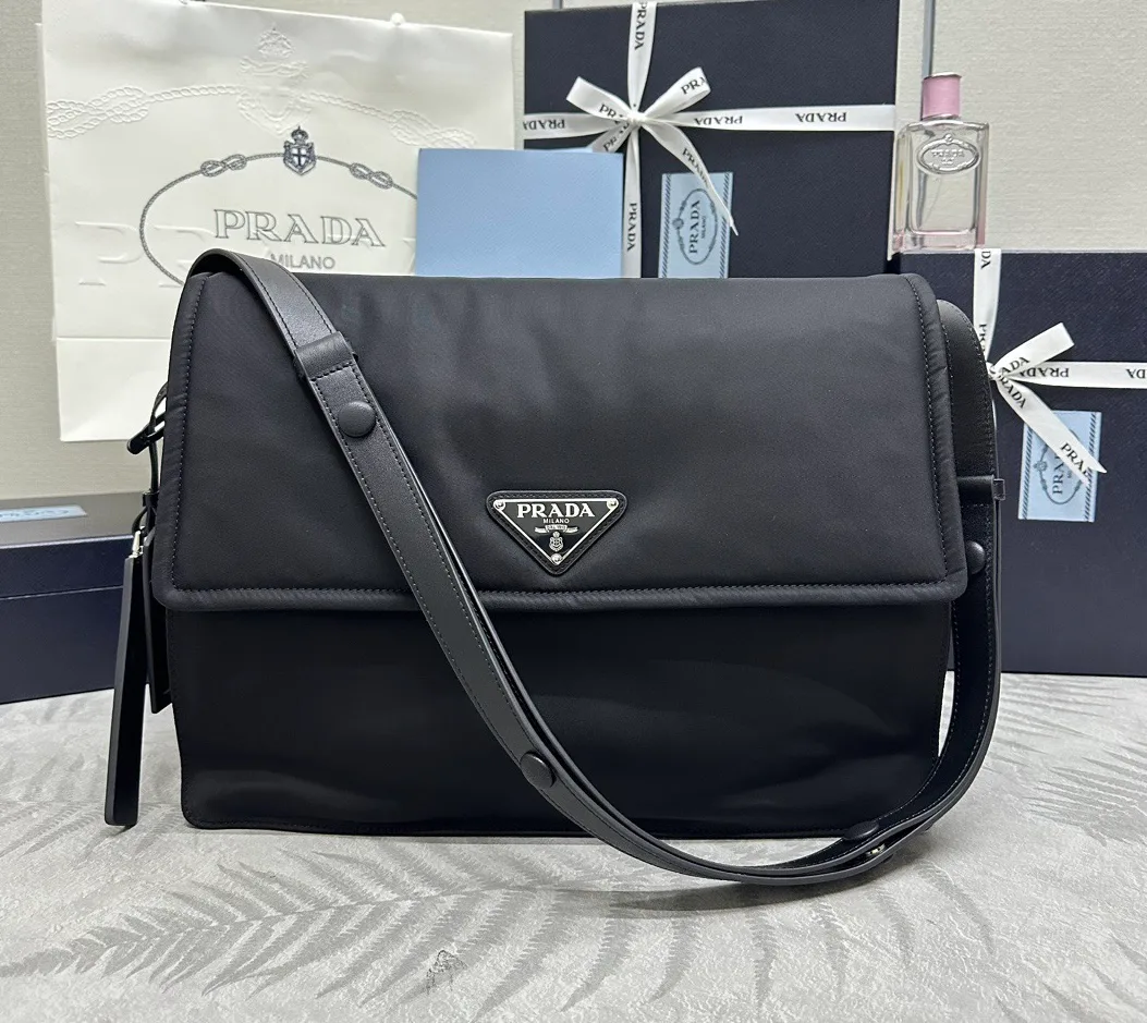 Сумки На Ремне Женские Prada 11682091