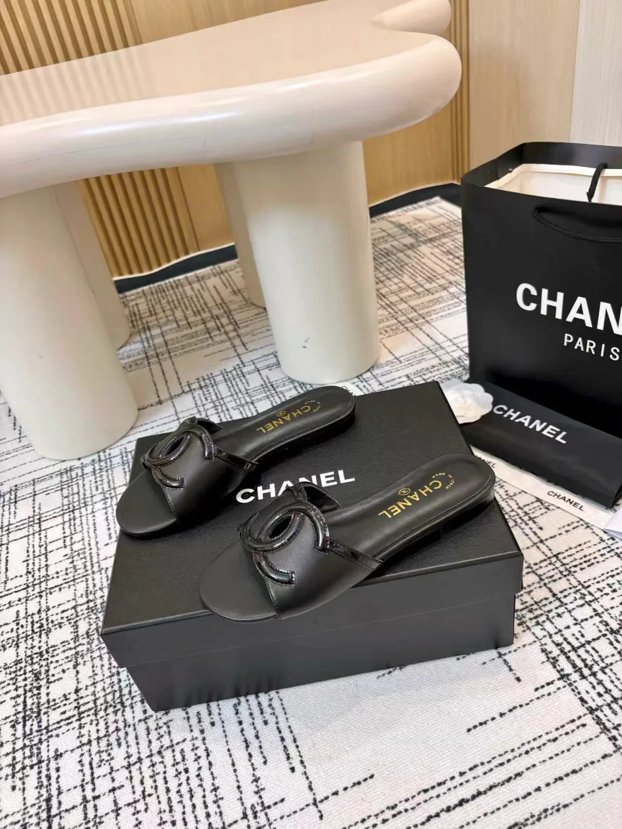 Шлепанцы Женские Chanel 11709140
