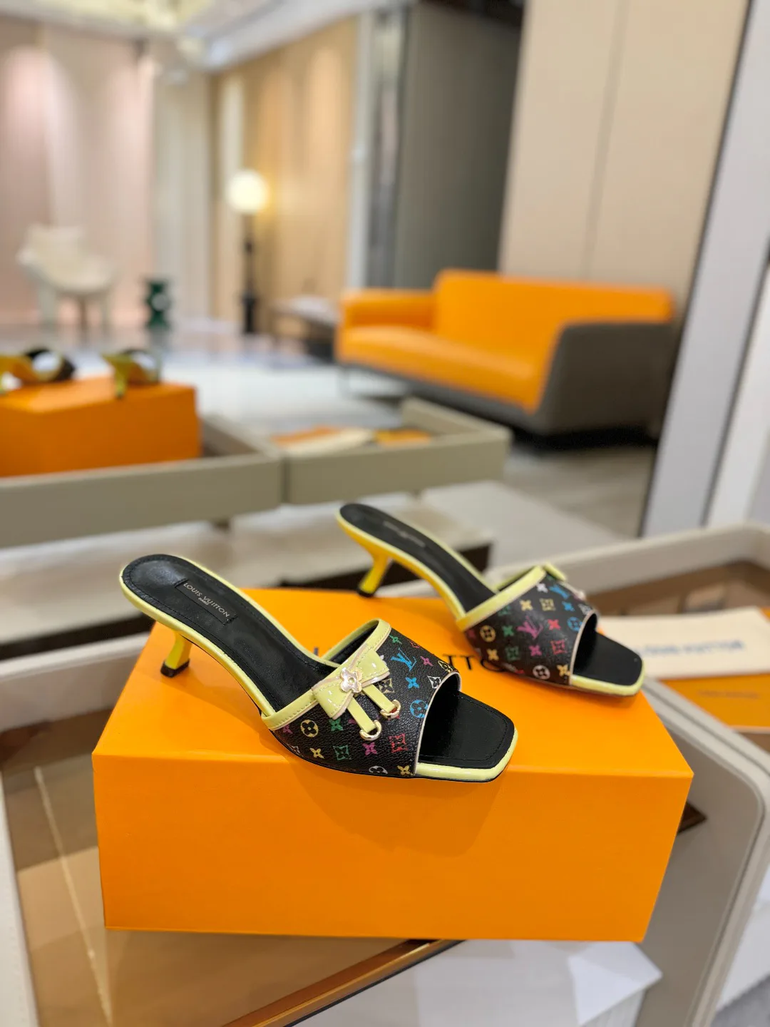 Сандалии Женские Louis Vuitton 9623487